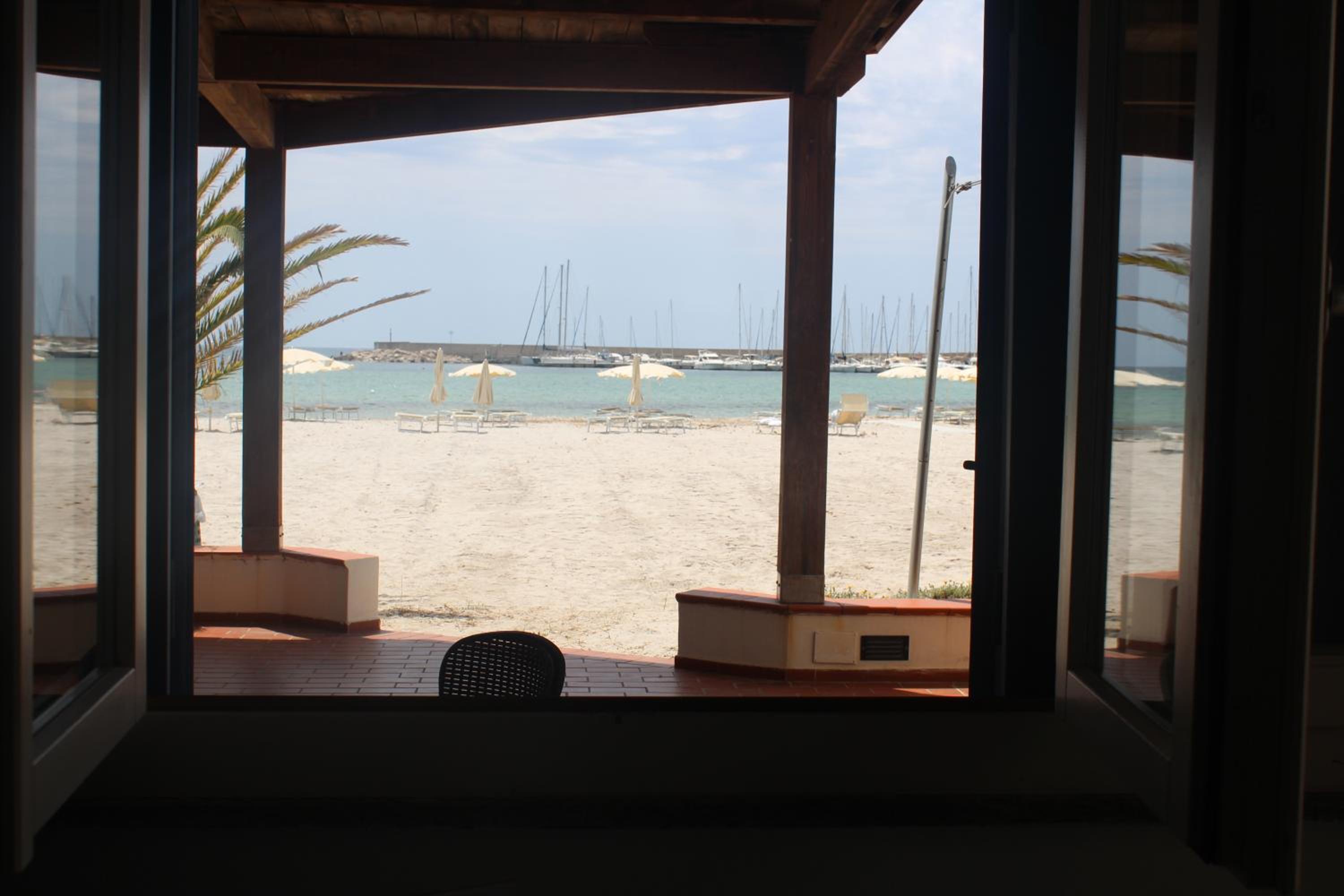 Triple Room with Sea View - Photo 2