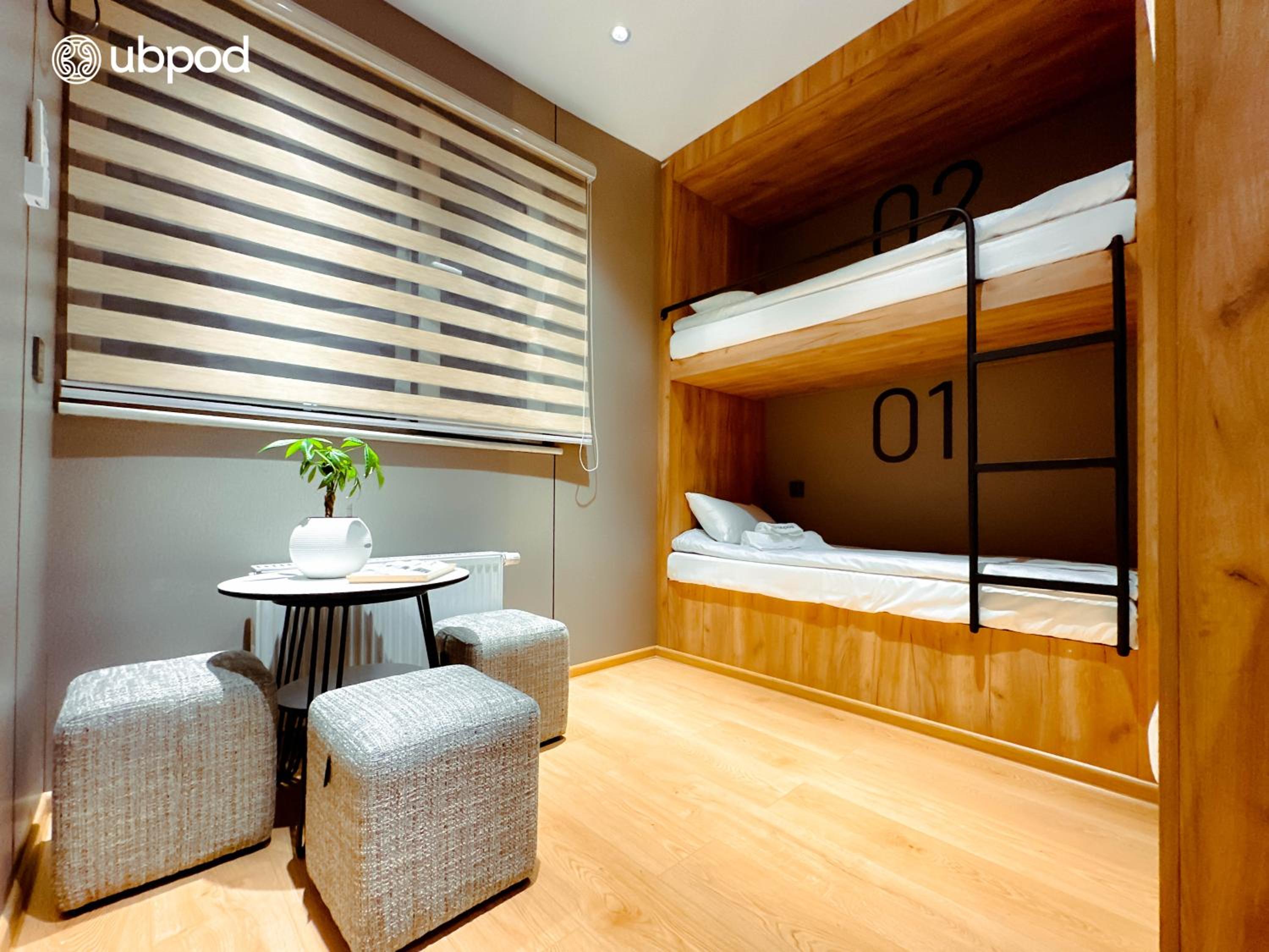 Single Bed in 4-Bed Dormitory Room photo 3