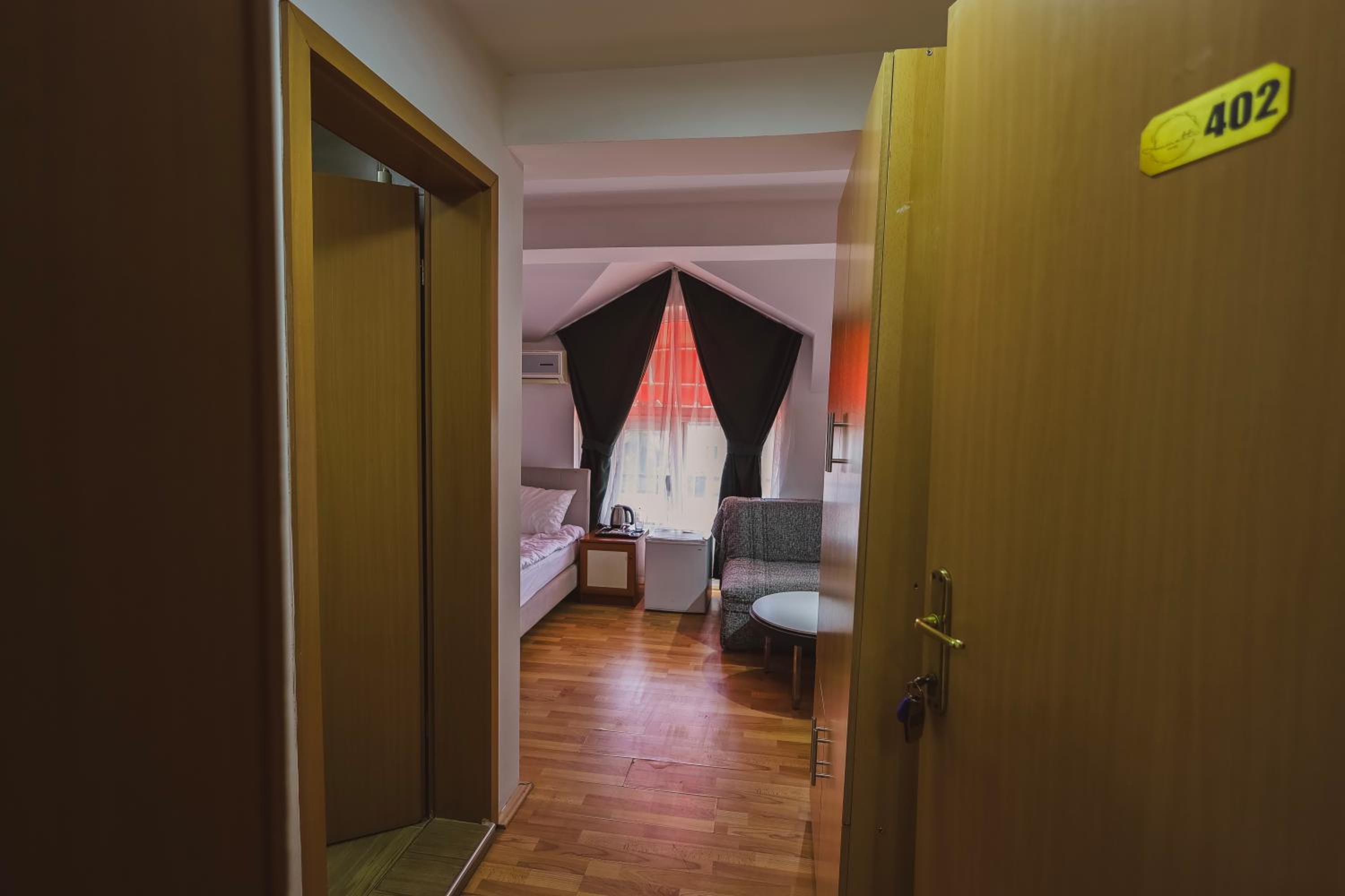 Small Single Room