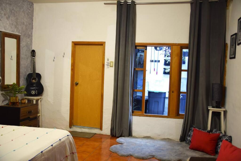 One-Bedroom Apartment - Photo 5