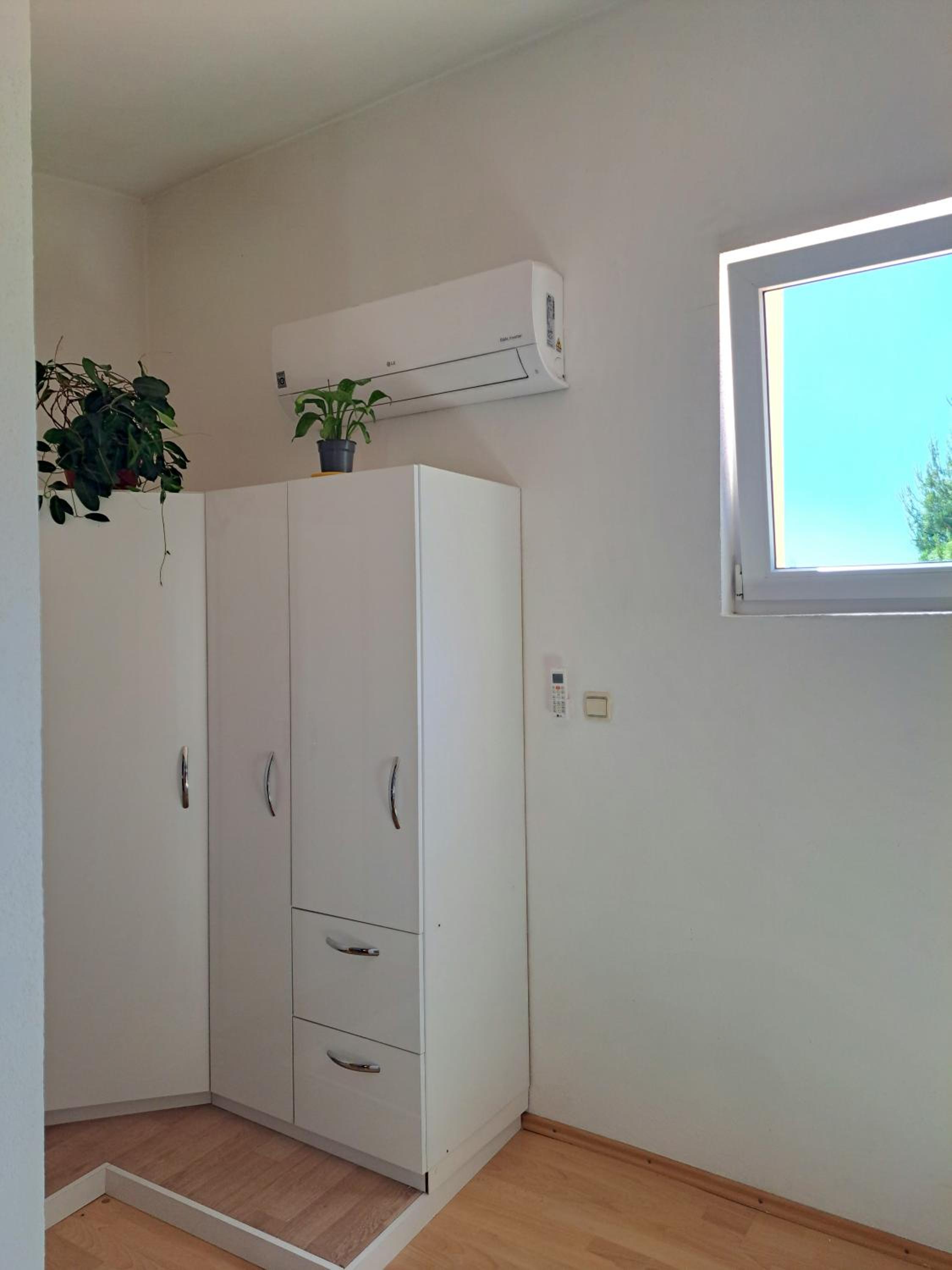 One-Bedroom Apartment with Sea View photo 1