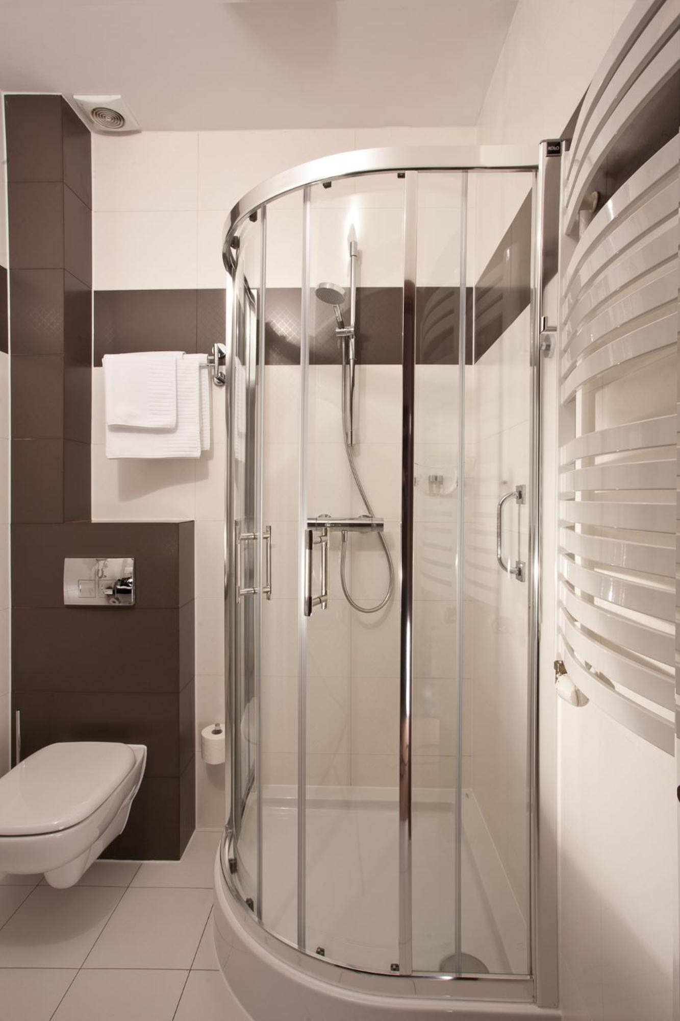 Twin Room - Photo 3