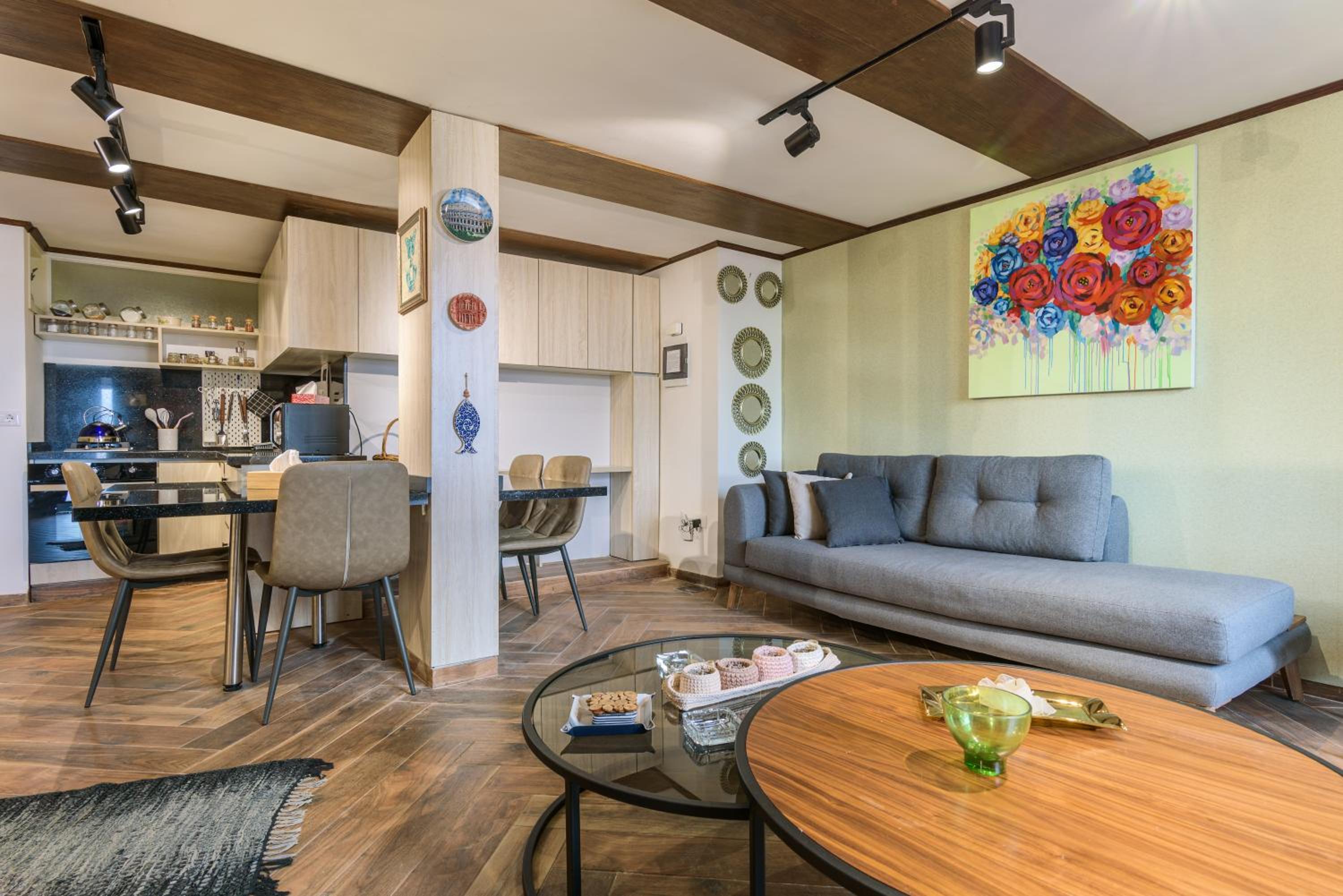 Two-Bedroom Apartment with Terrace photo 2