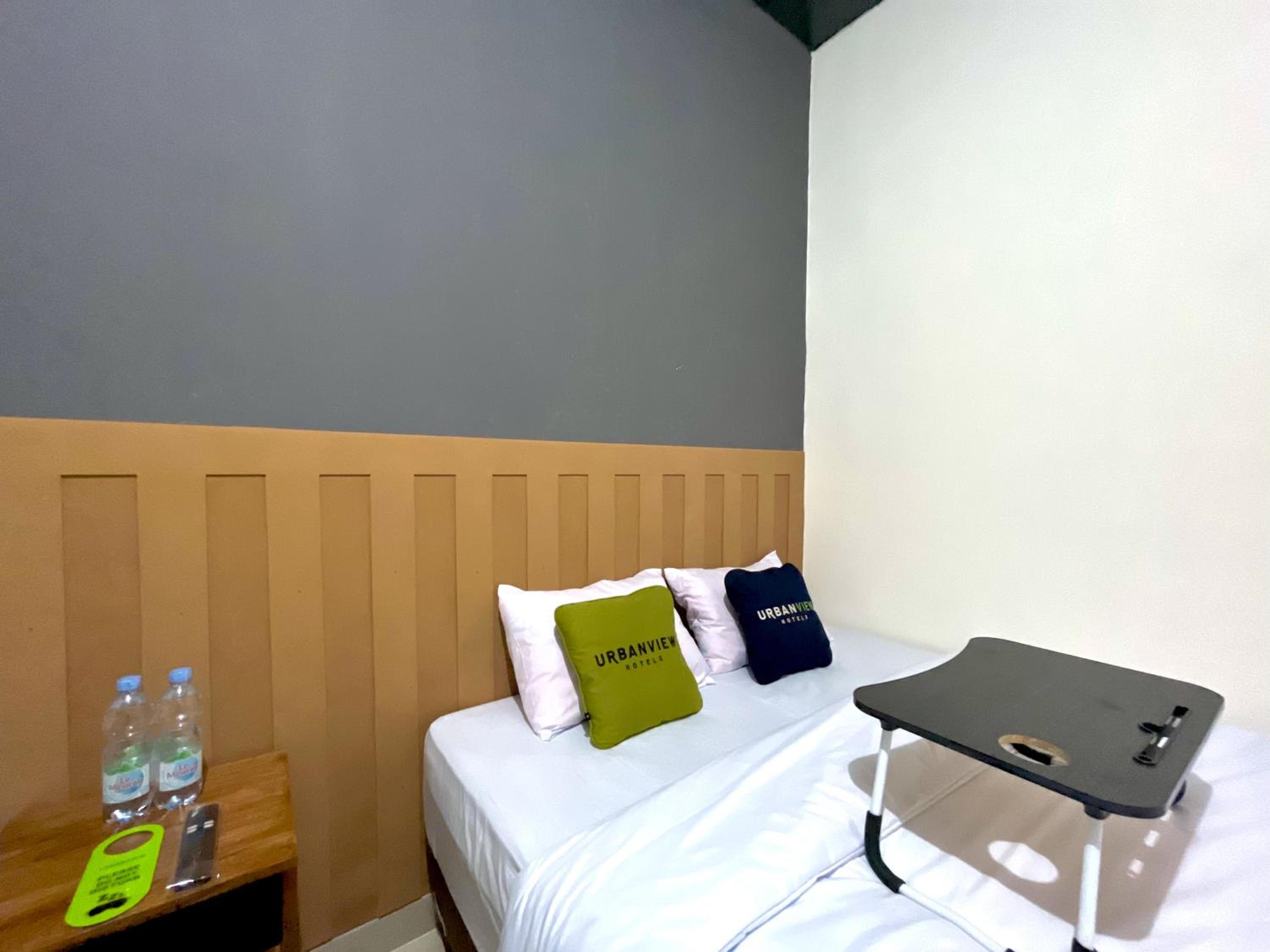 Deluxe Room - Photo 8