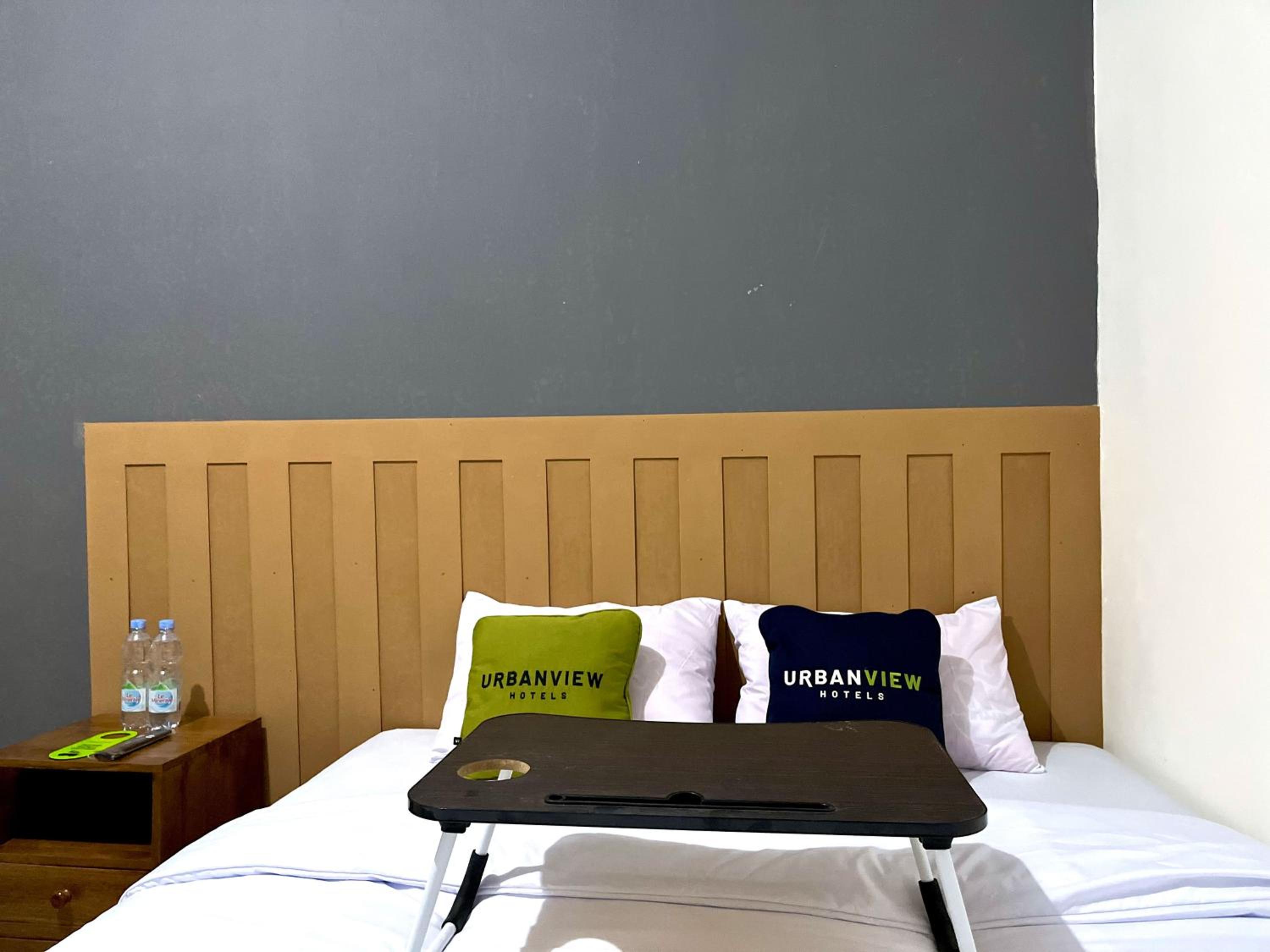 Deluxe Room - Photo 18