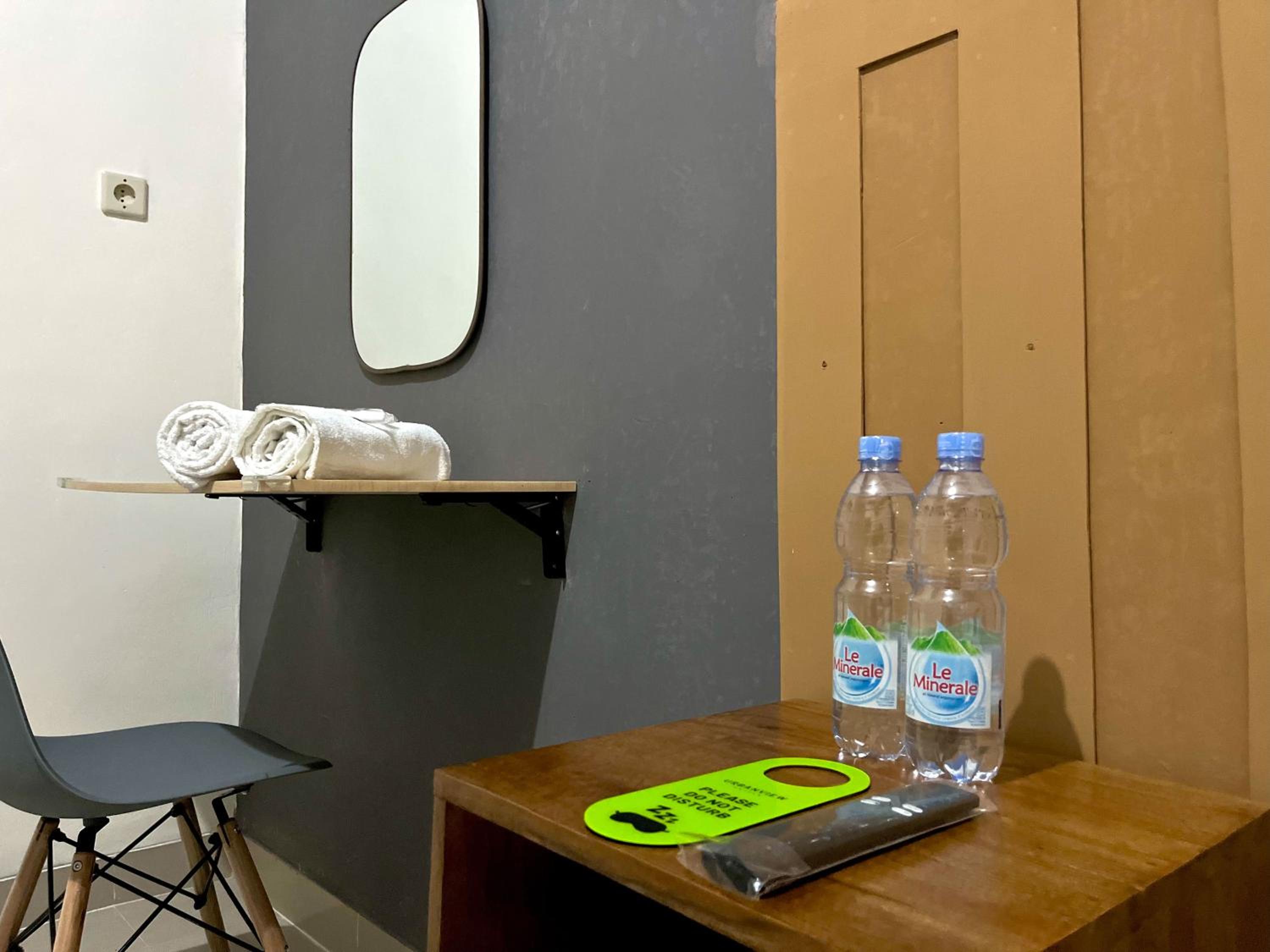 Deluxe Room - Photo 17