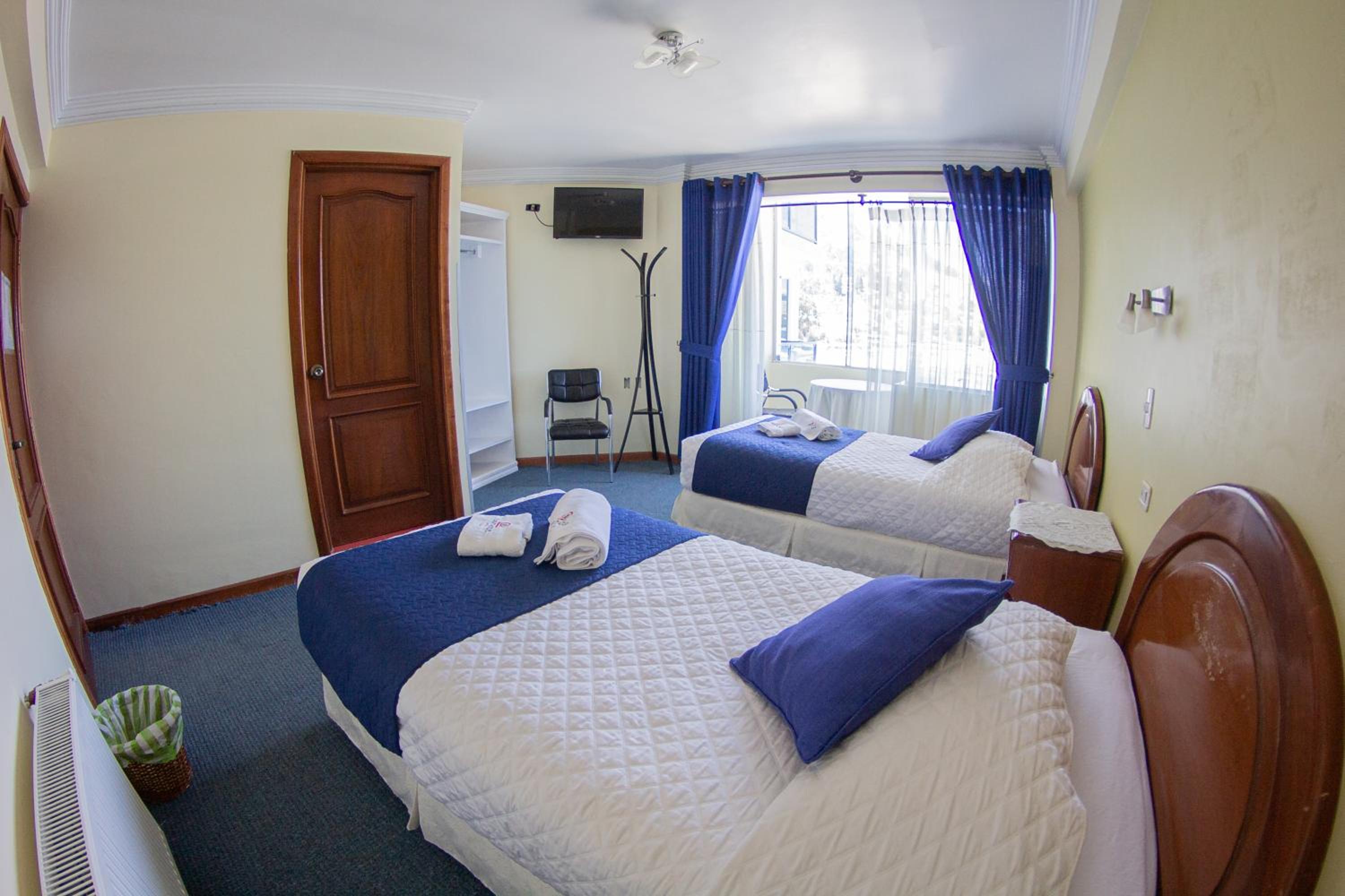 Twin Room with Lake View