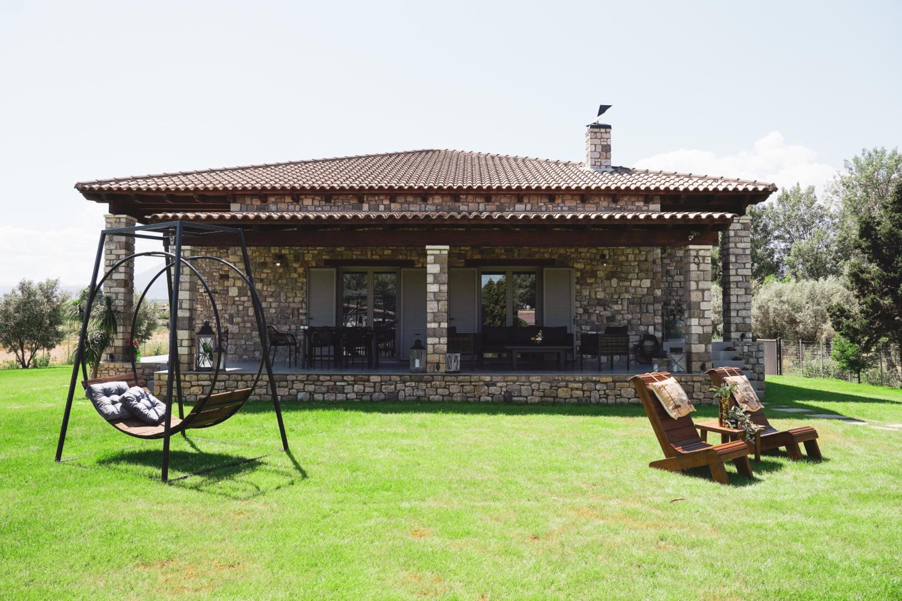 Four-Bedroom House photo 2