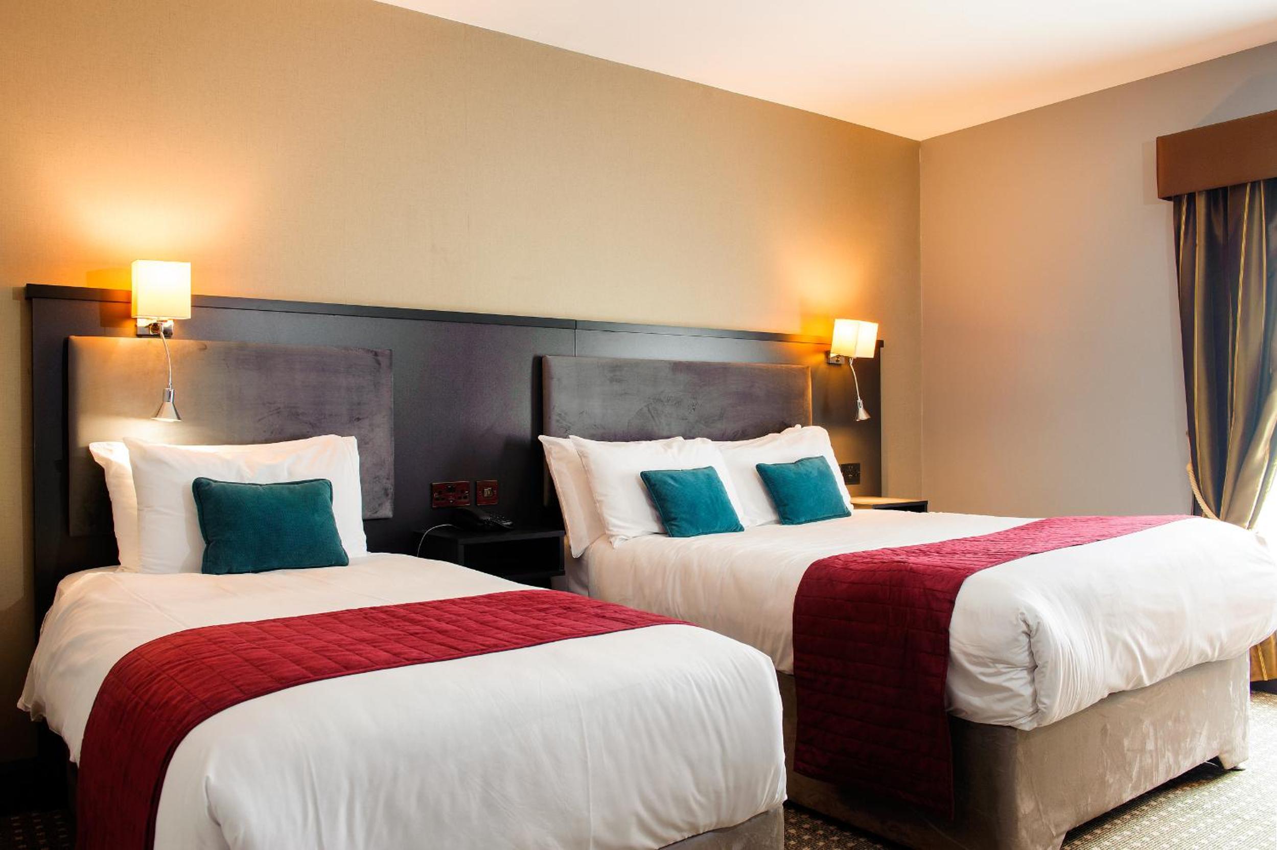 Standard Double or Twin Room - Photo 3