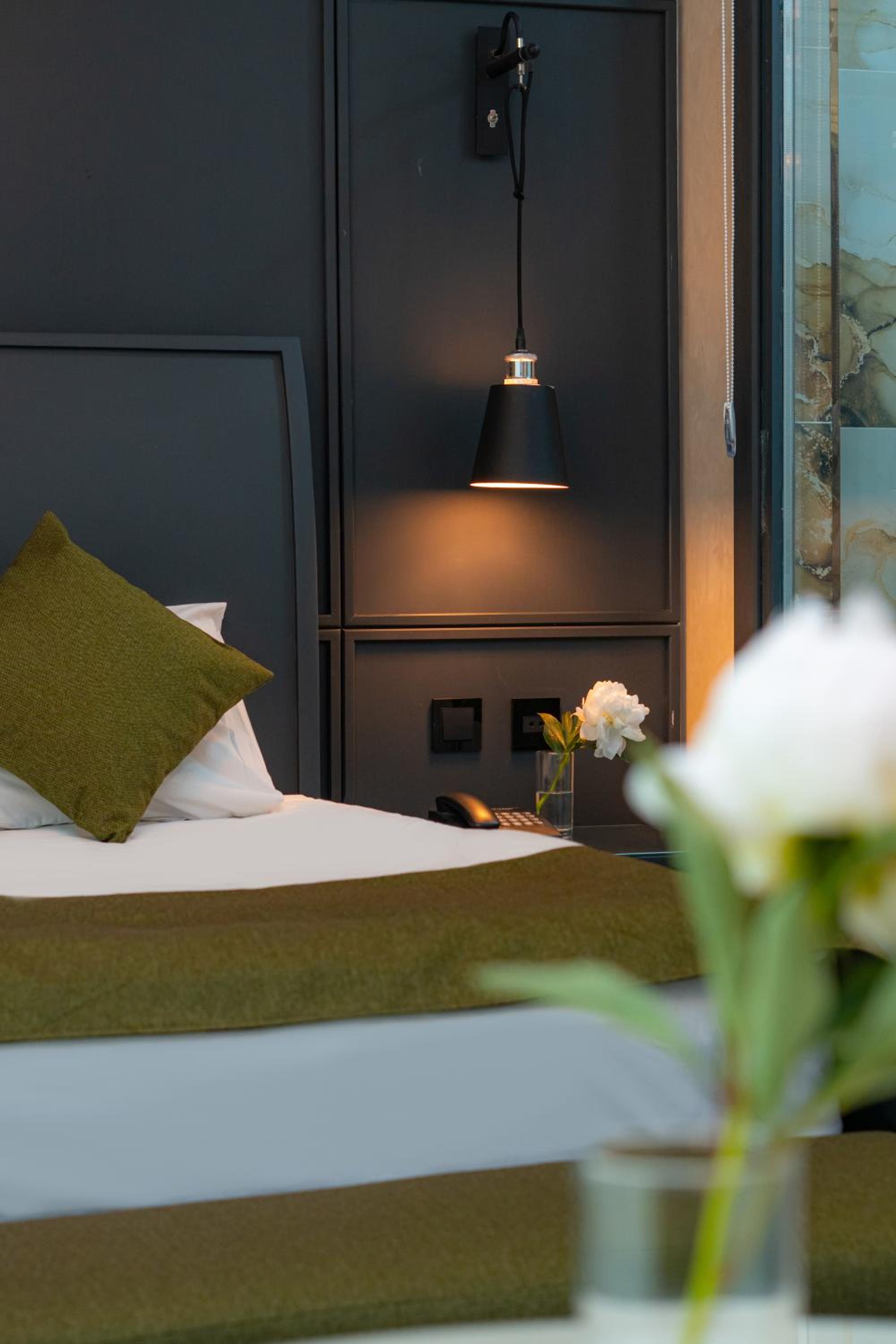 Superior Deluxe Double or Twin Room  photo 1