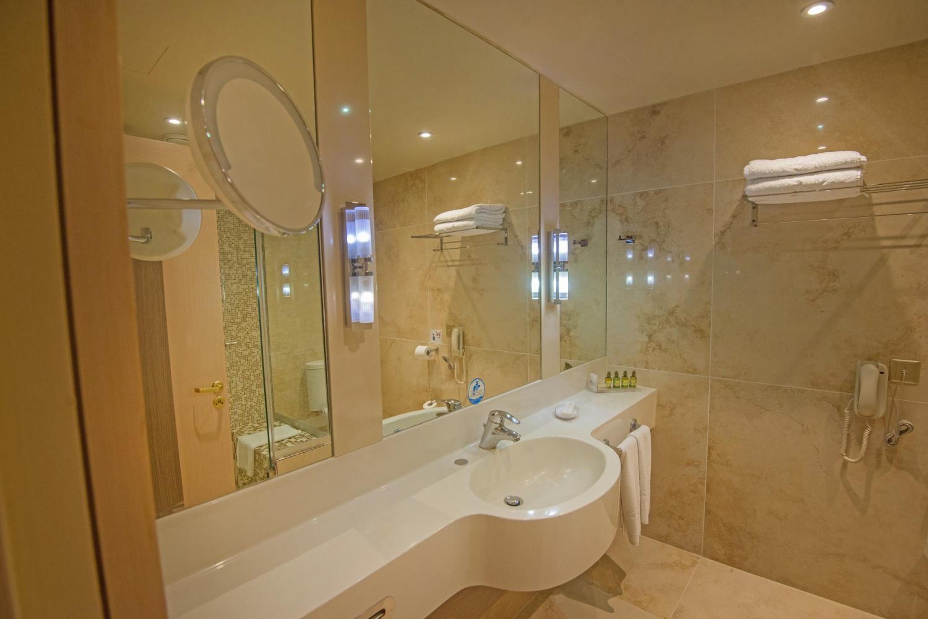 Superior Room (2-3 Adults) - Photo 2