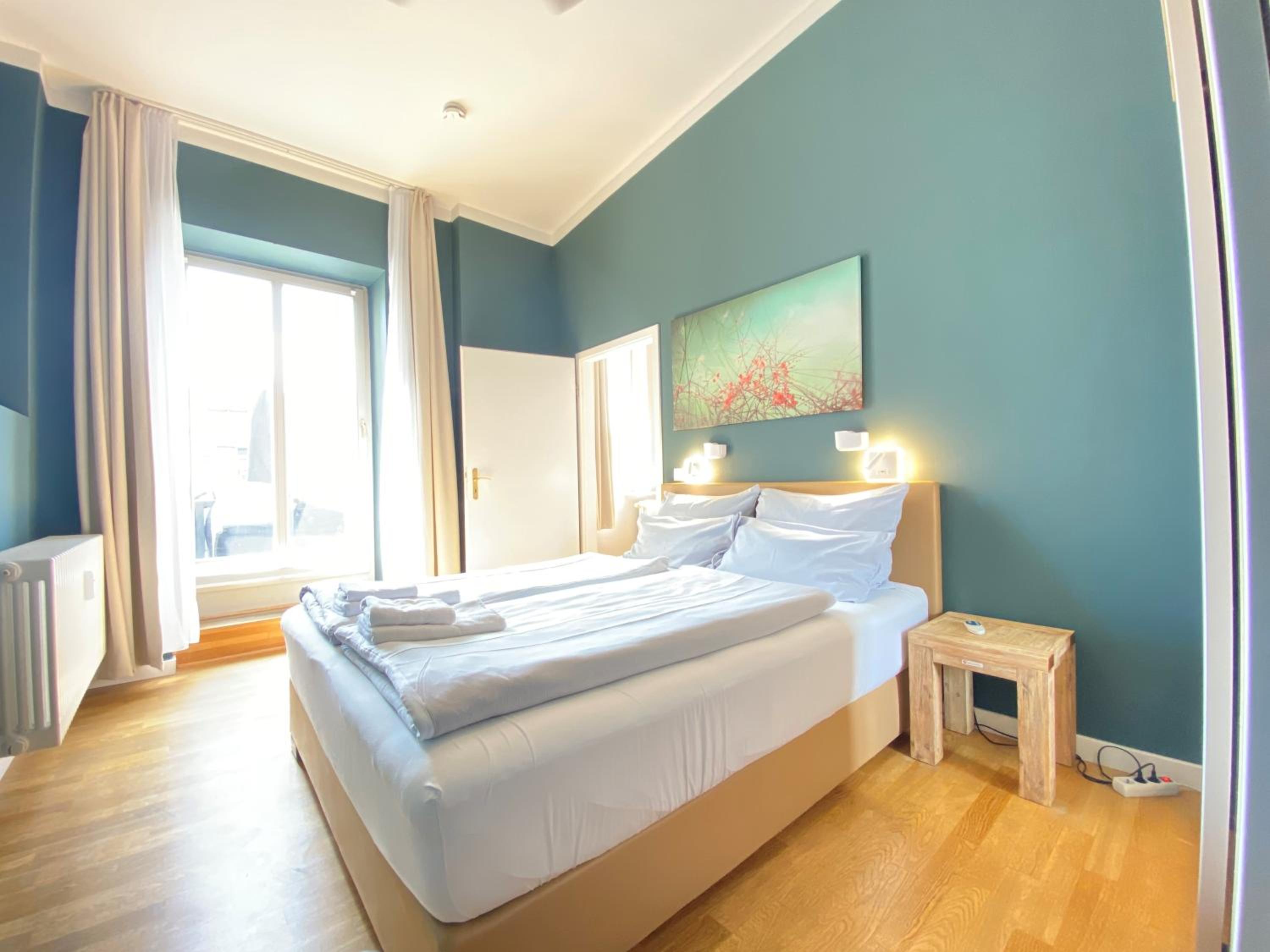 One-Bedroom Apartment with Terrace photo 2