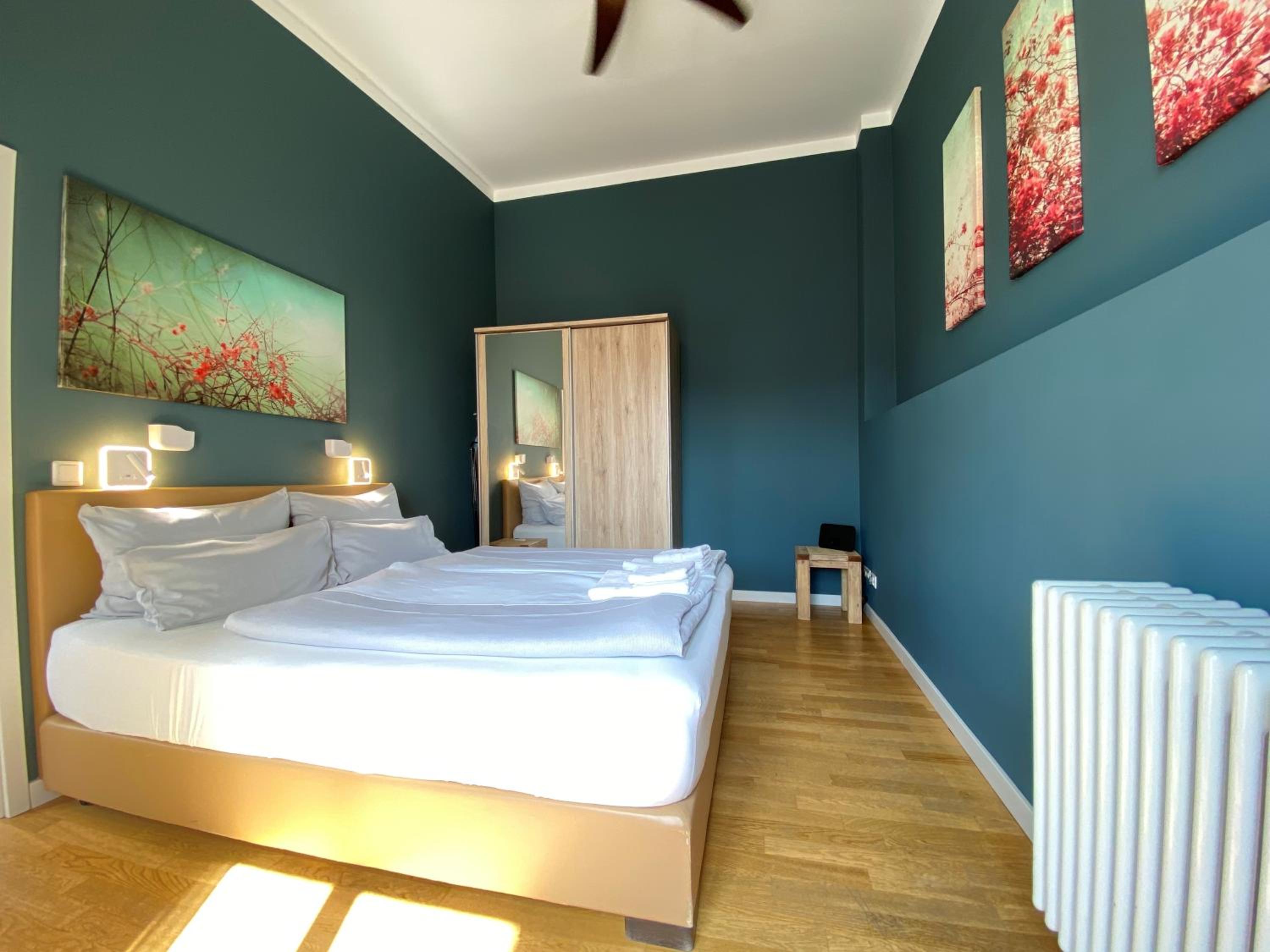 One-Bedroom Apartment with Terrace photo 3