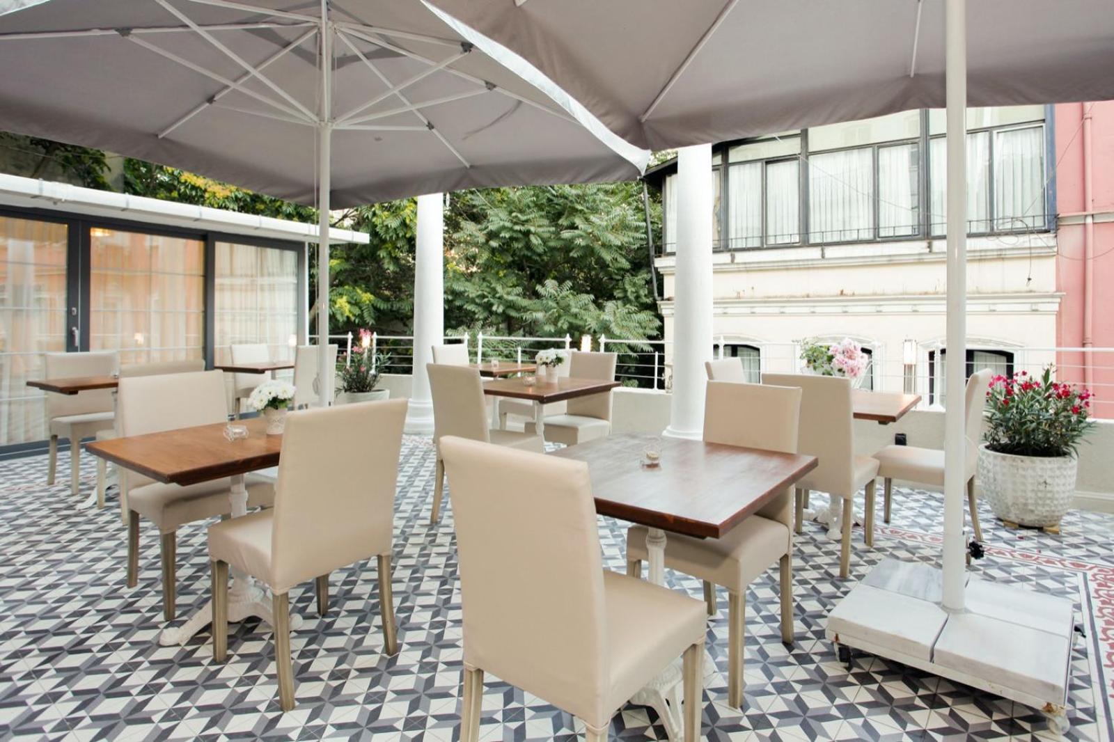 Double Room with Terrace photo 3