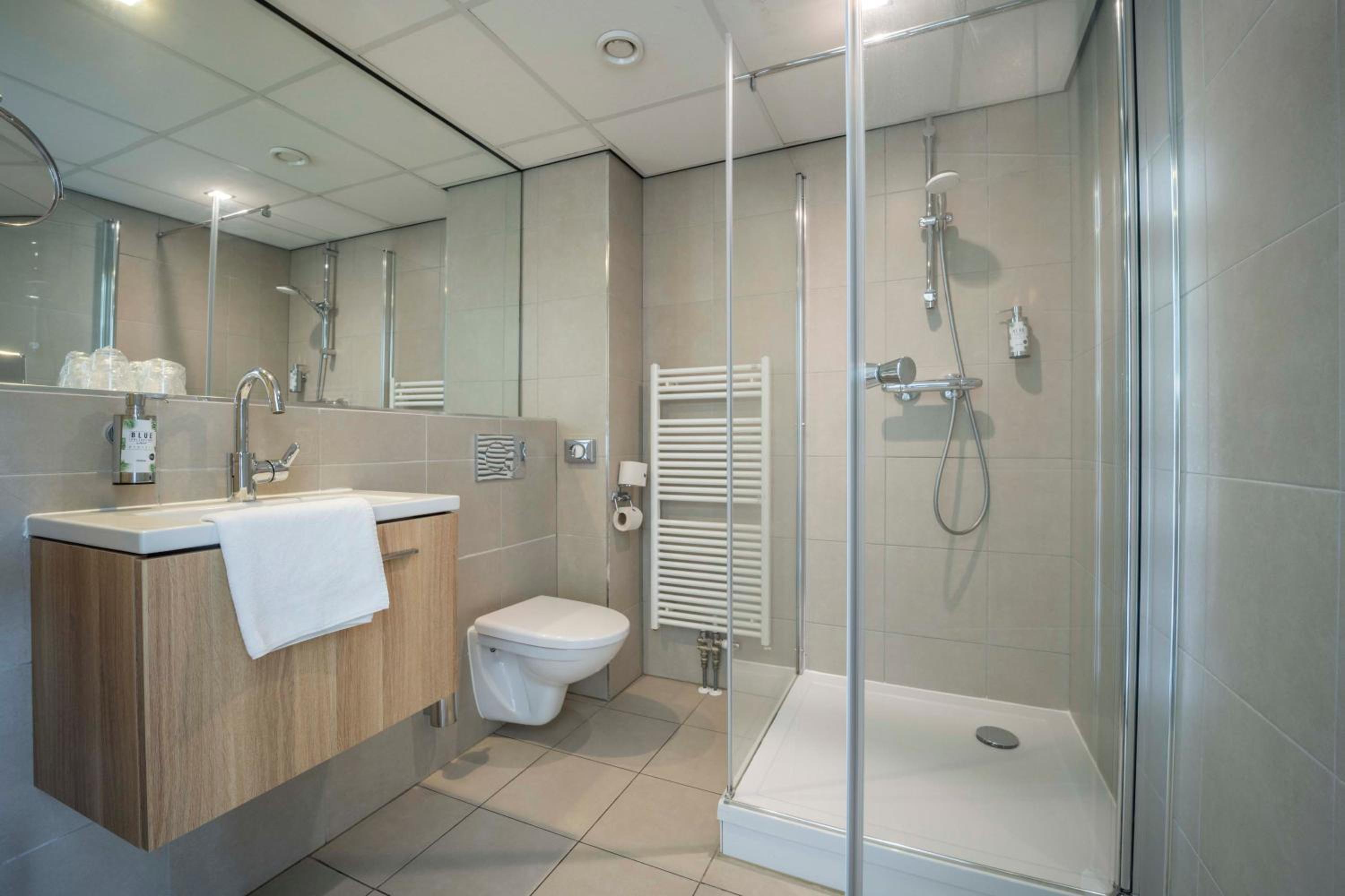 Comfort Double Room with Shower and Terrace - Photo 6