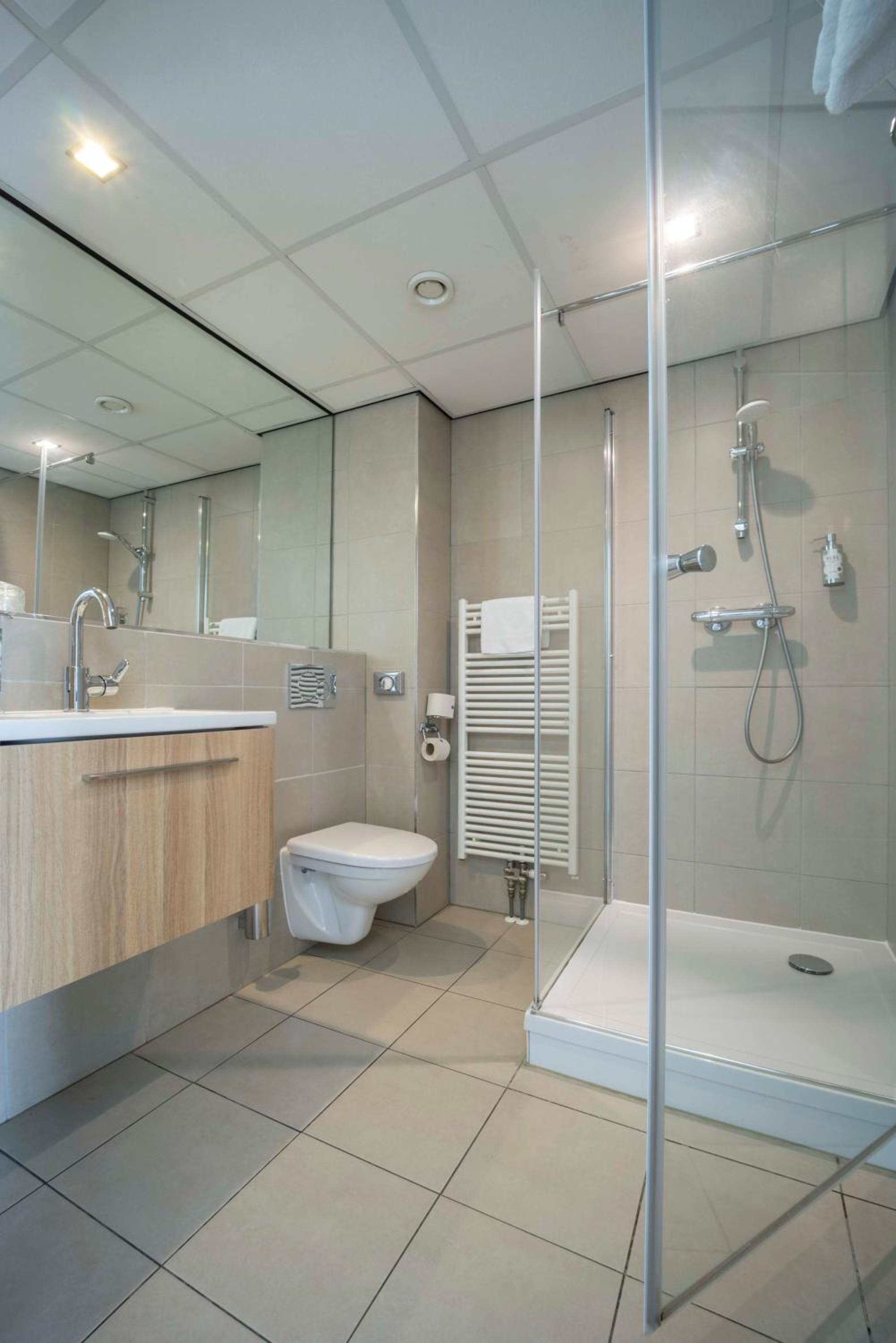 Comfort Double Room with Shower and Terrace - Photo 4