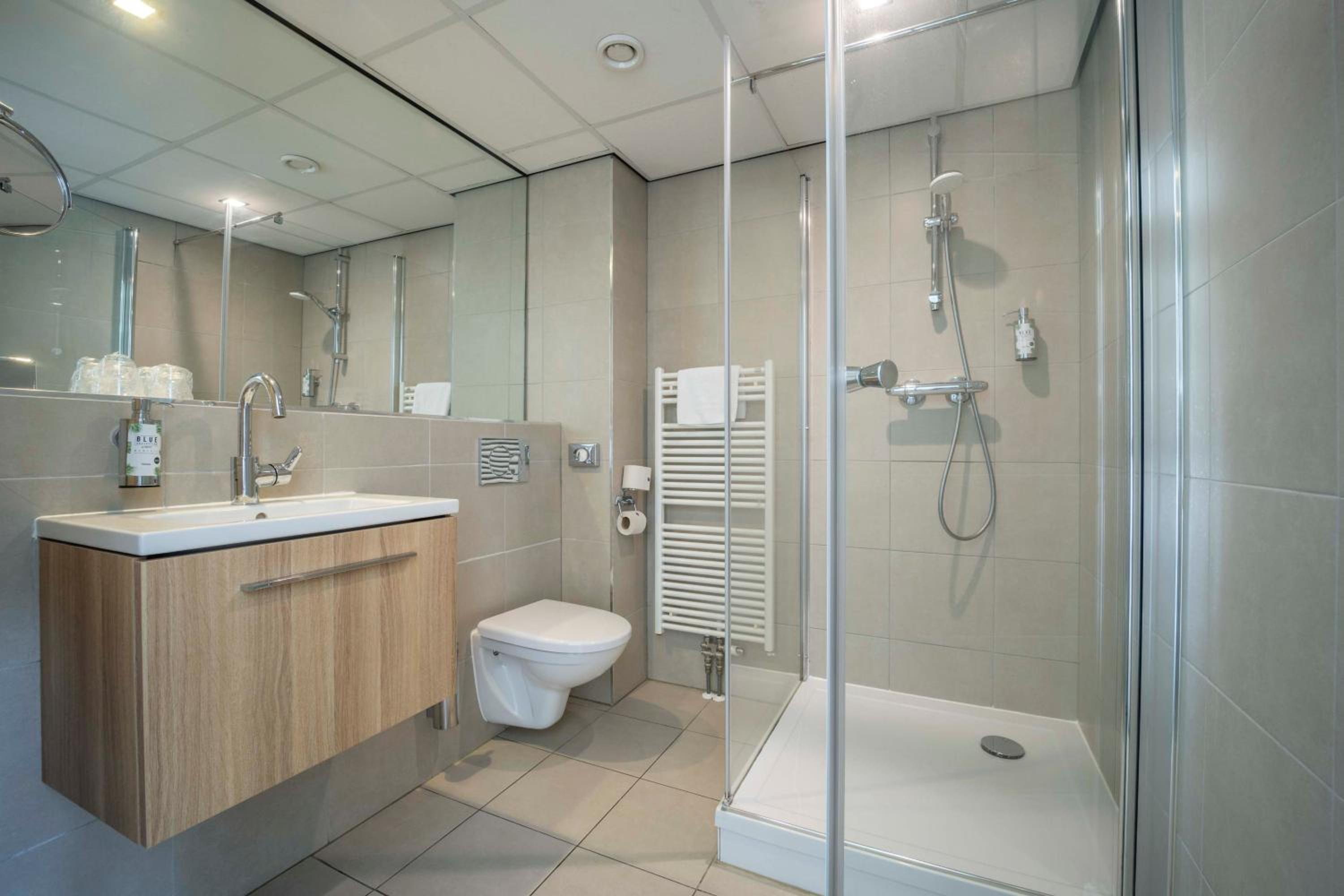 Comfort Double Room with Shower and Terrace - Photo 3