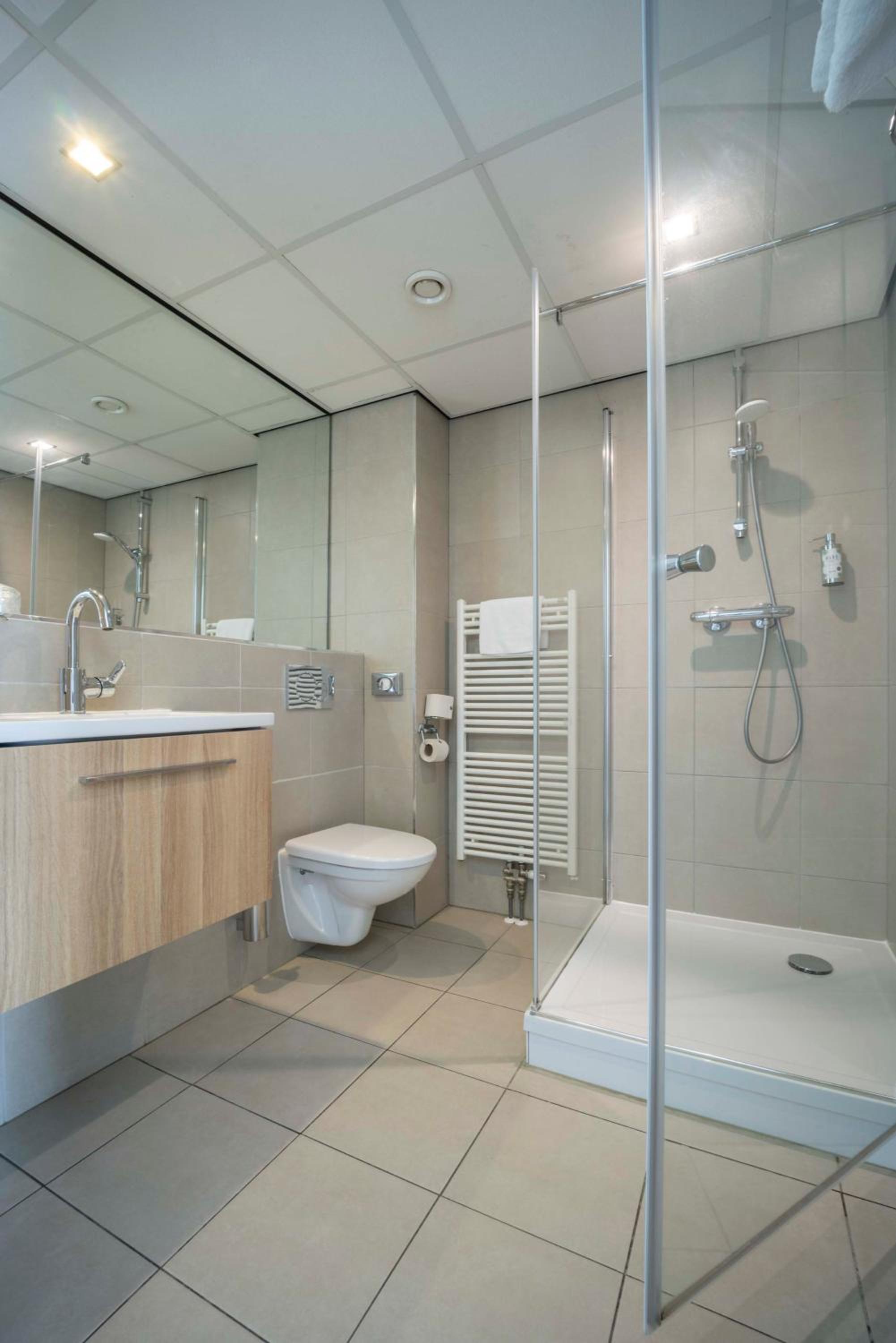 Comfort Double Room with Shower and Terrace - Photo 7