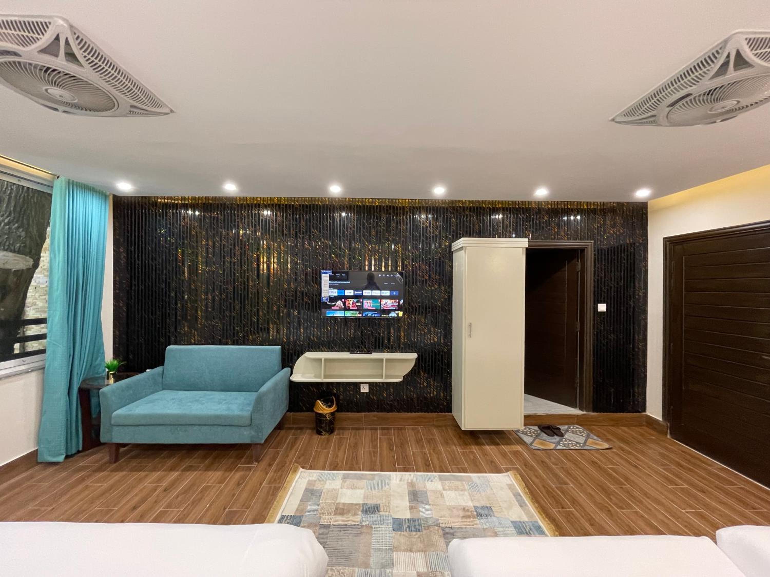 Quadruple Room photo 2