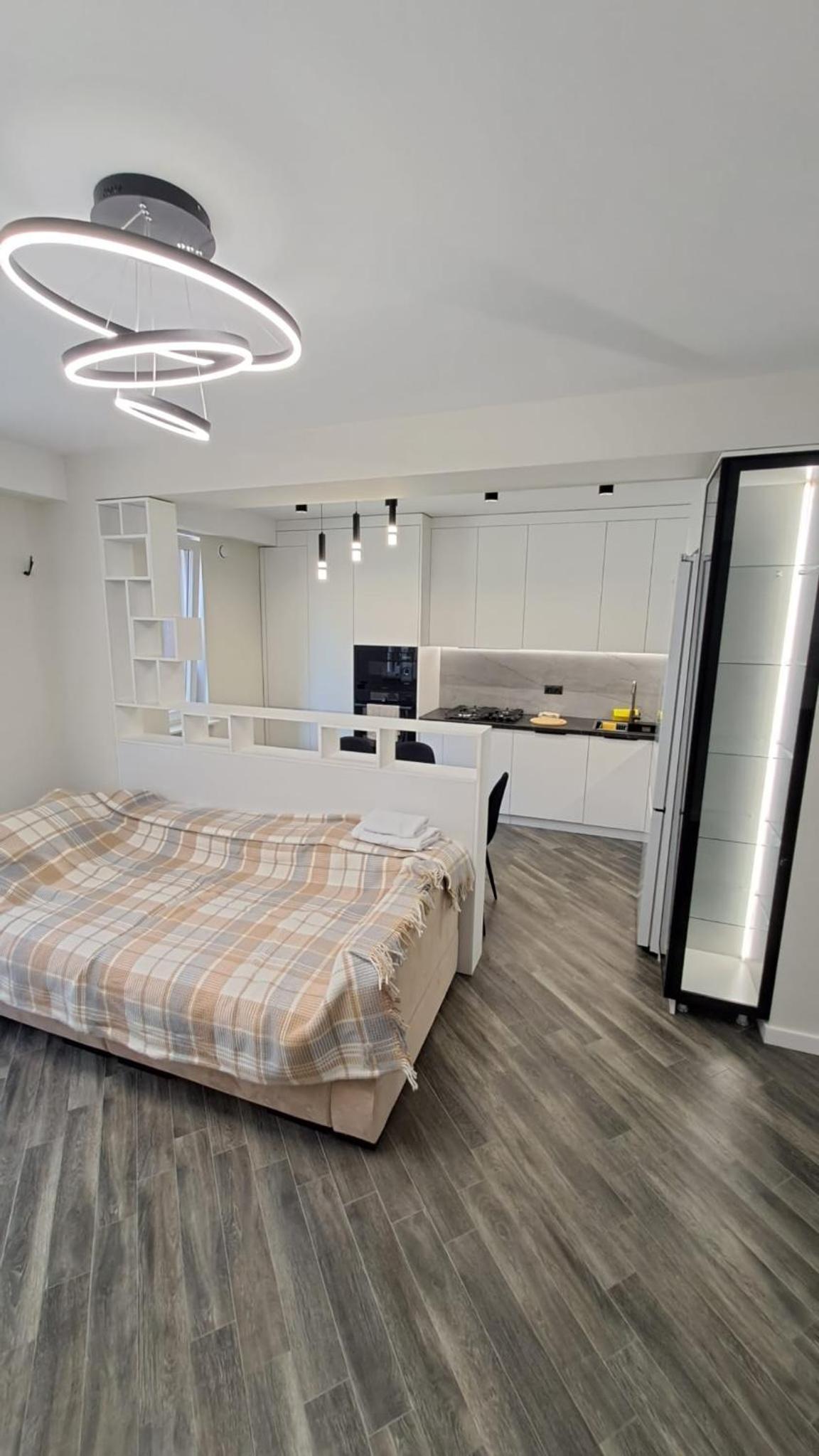 One-Bedroom Deluxe Apartment