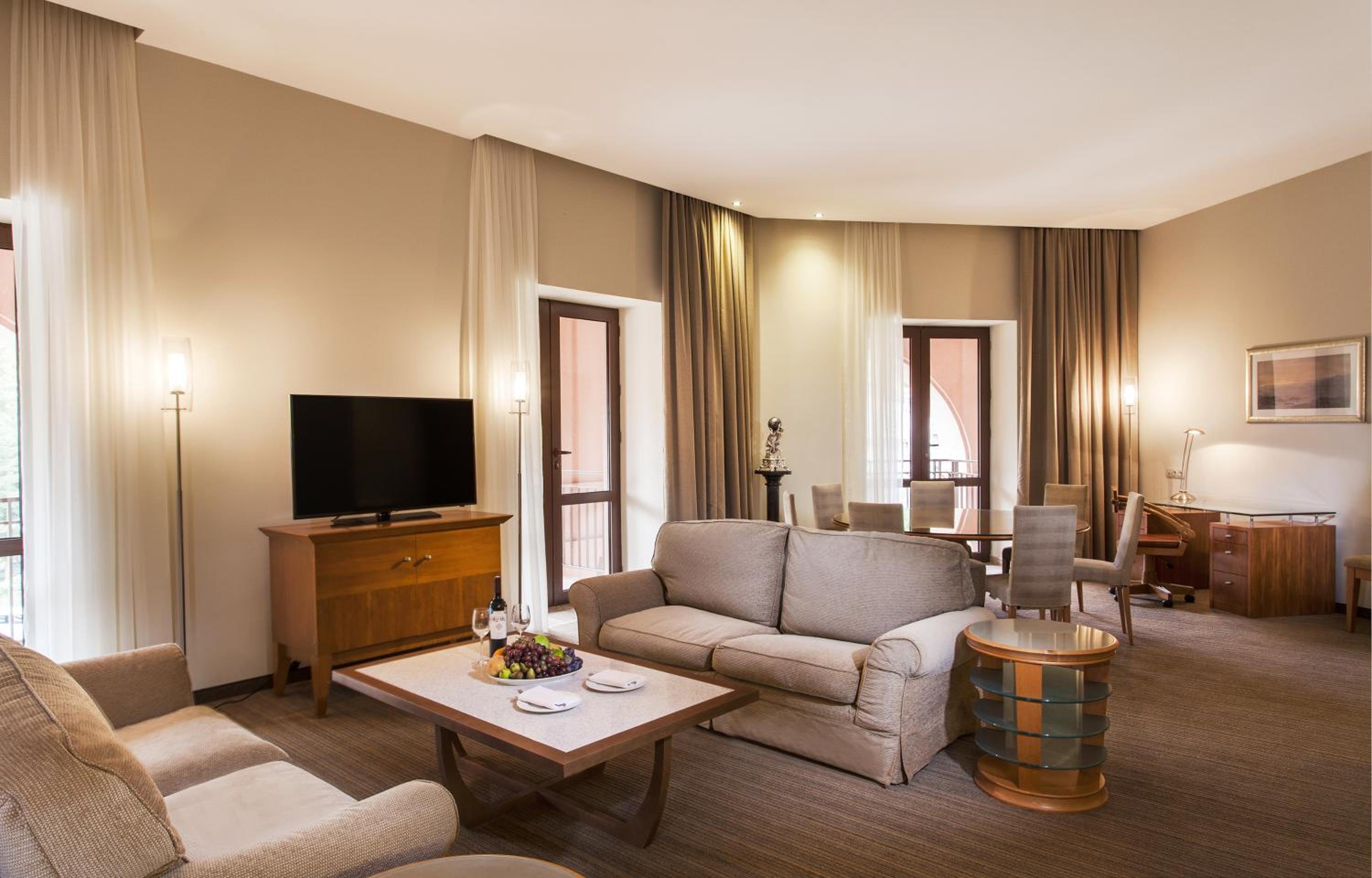 Presidential Suite photo 1