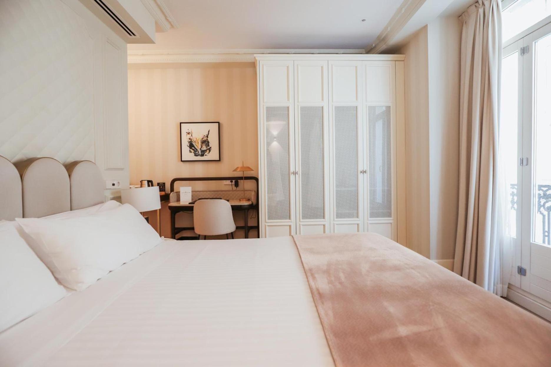 Small Double Room - Photo 4