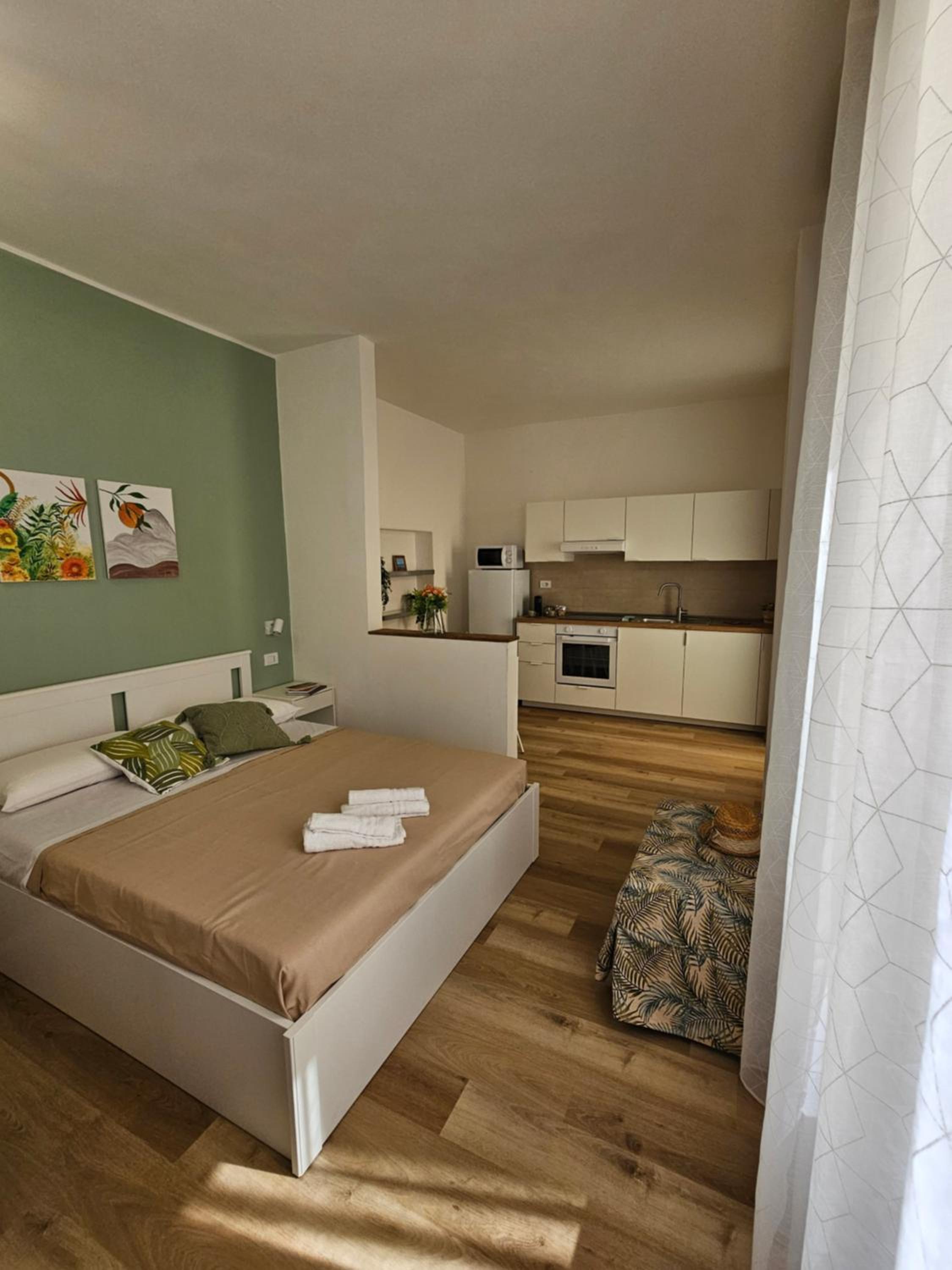 One-Bedroom Apartment