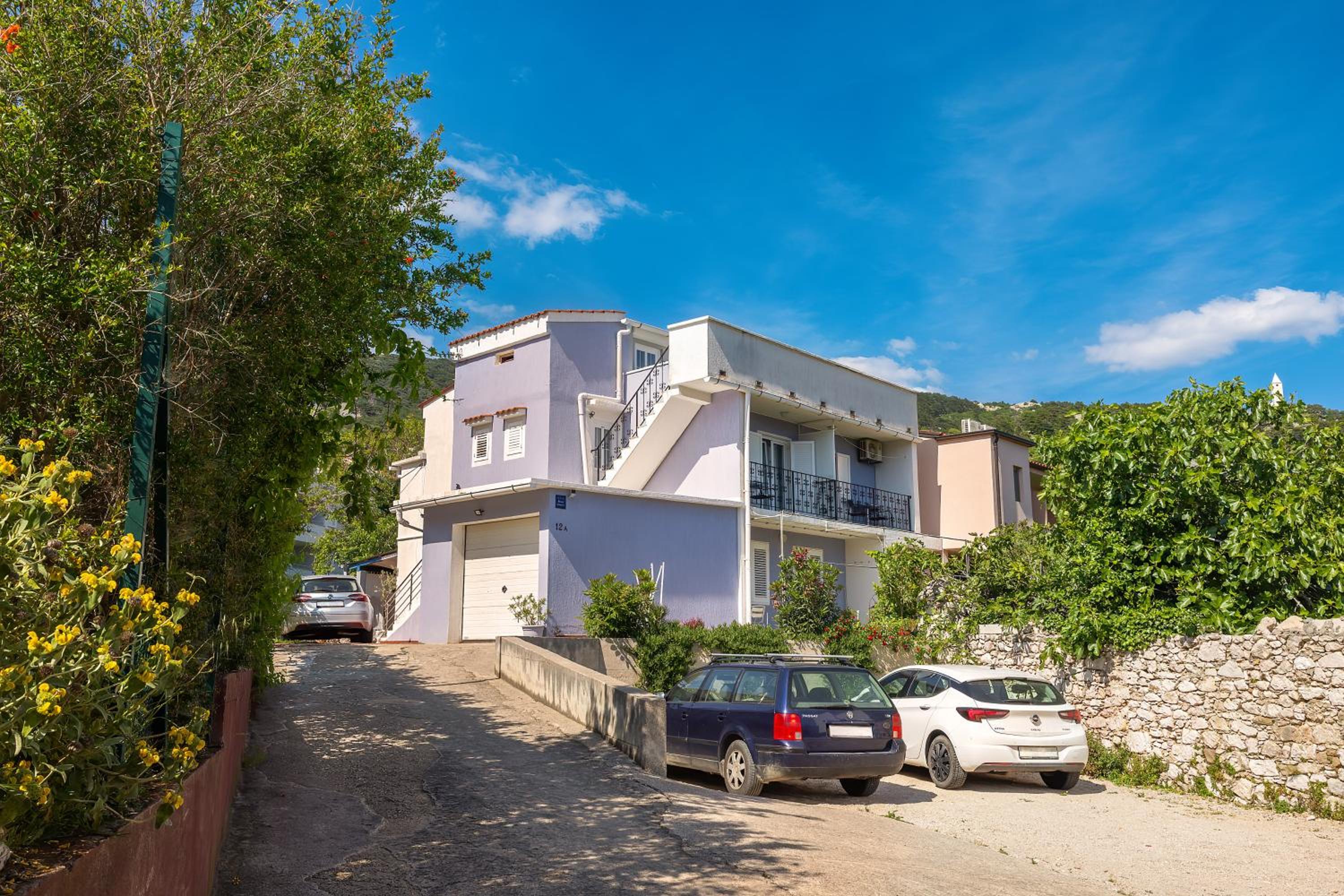 Apartment With Balcony photo 2