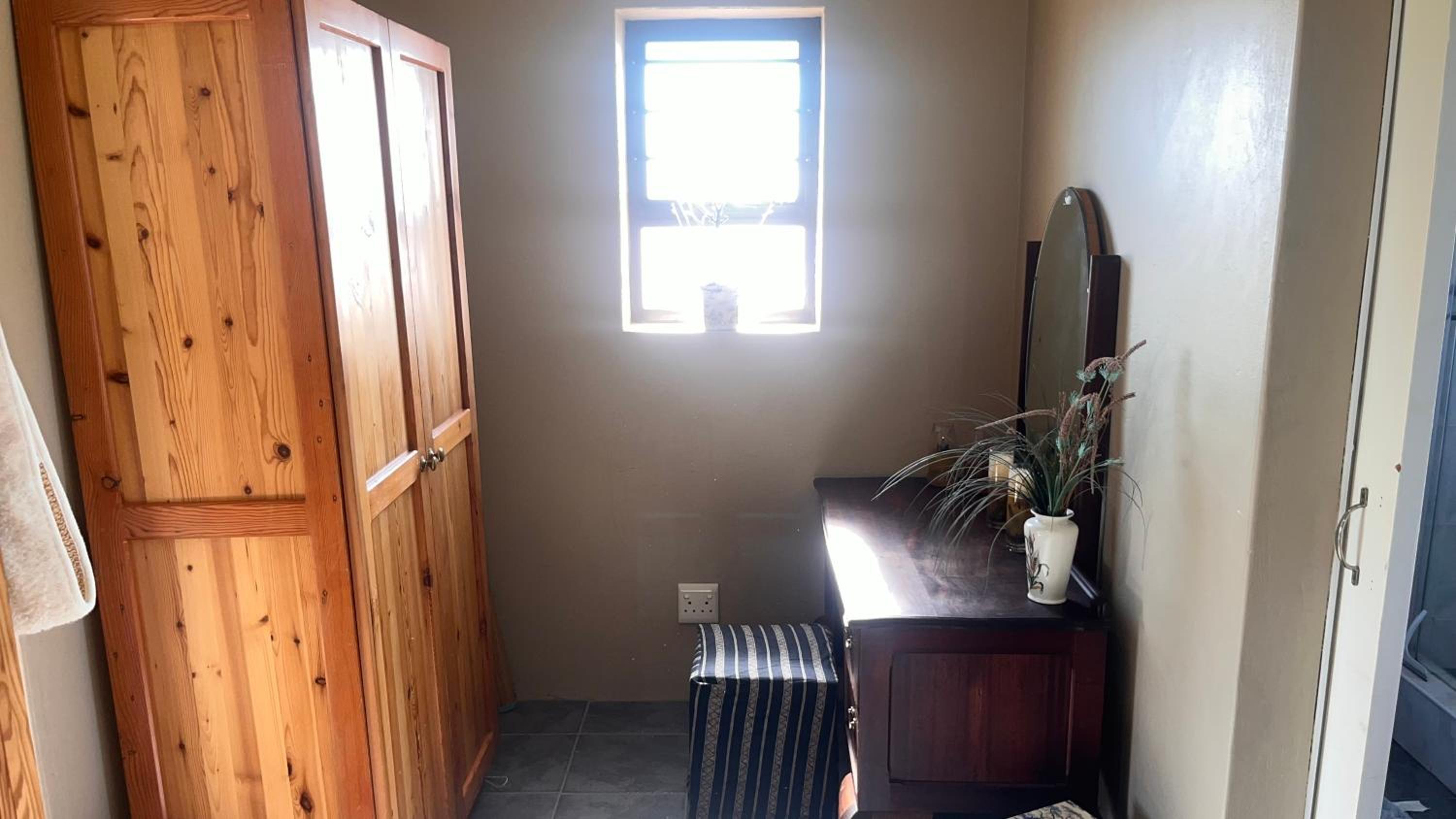 Deluxe Double Room With Bath photo 3