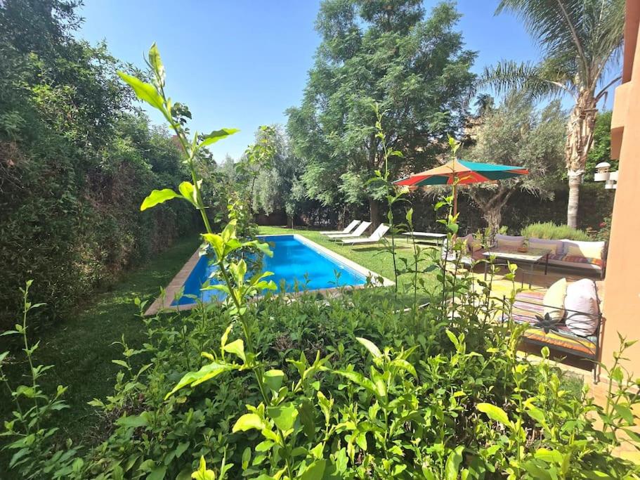 Villa - Photo 2