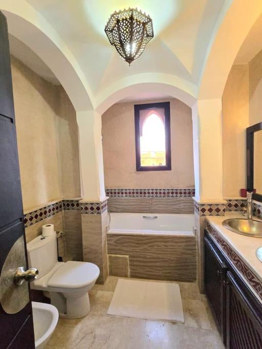 Villa - Photo 3