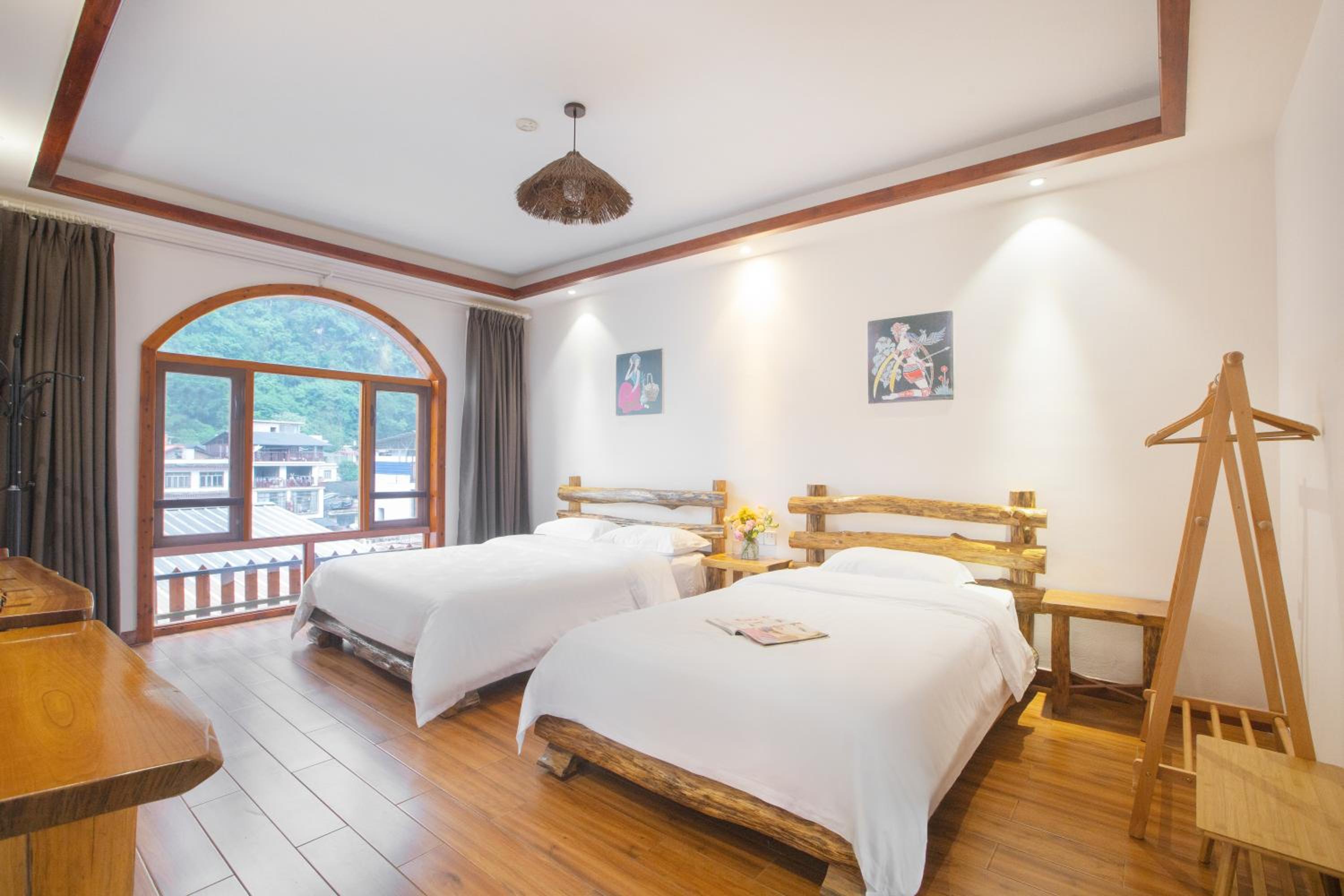 Twin Room with Mountain View photo 2