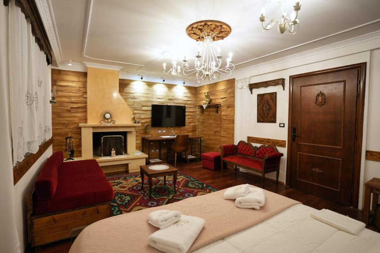 Suite with Balcony photo 2