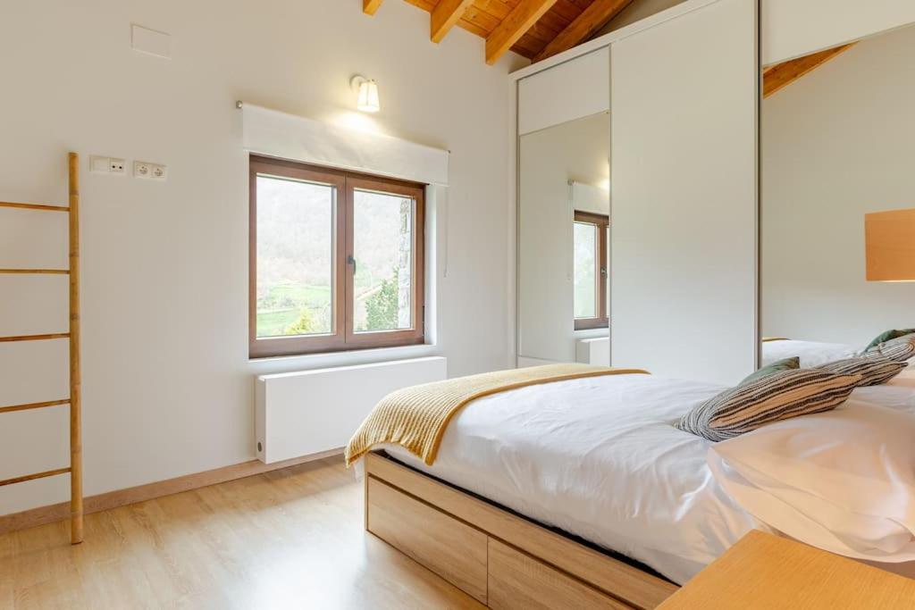 Two-Bedroom House photo 2