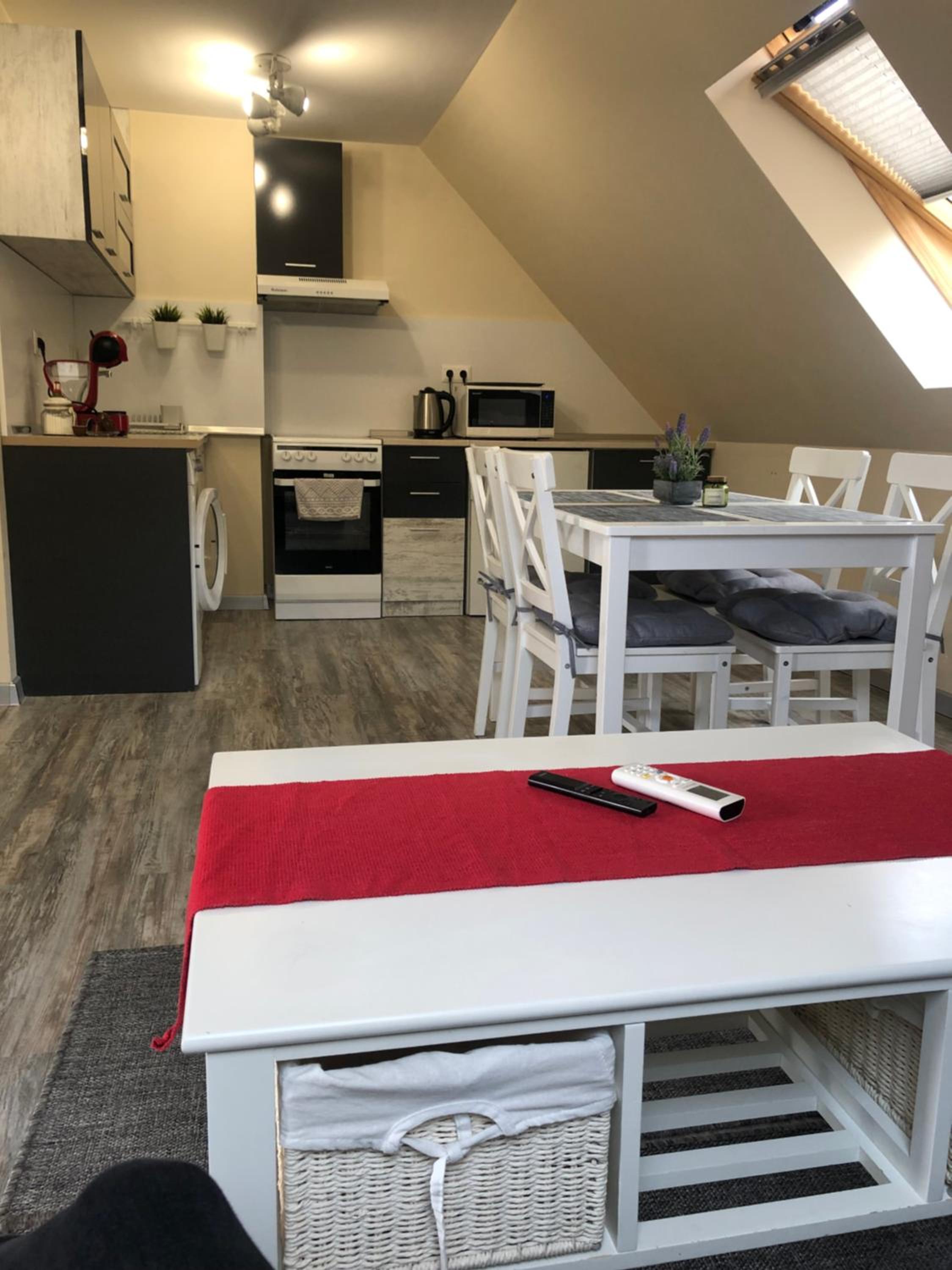 One-Bedroom Apartment - Photo 10