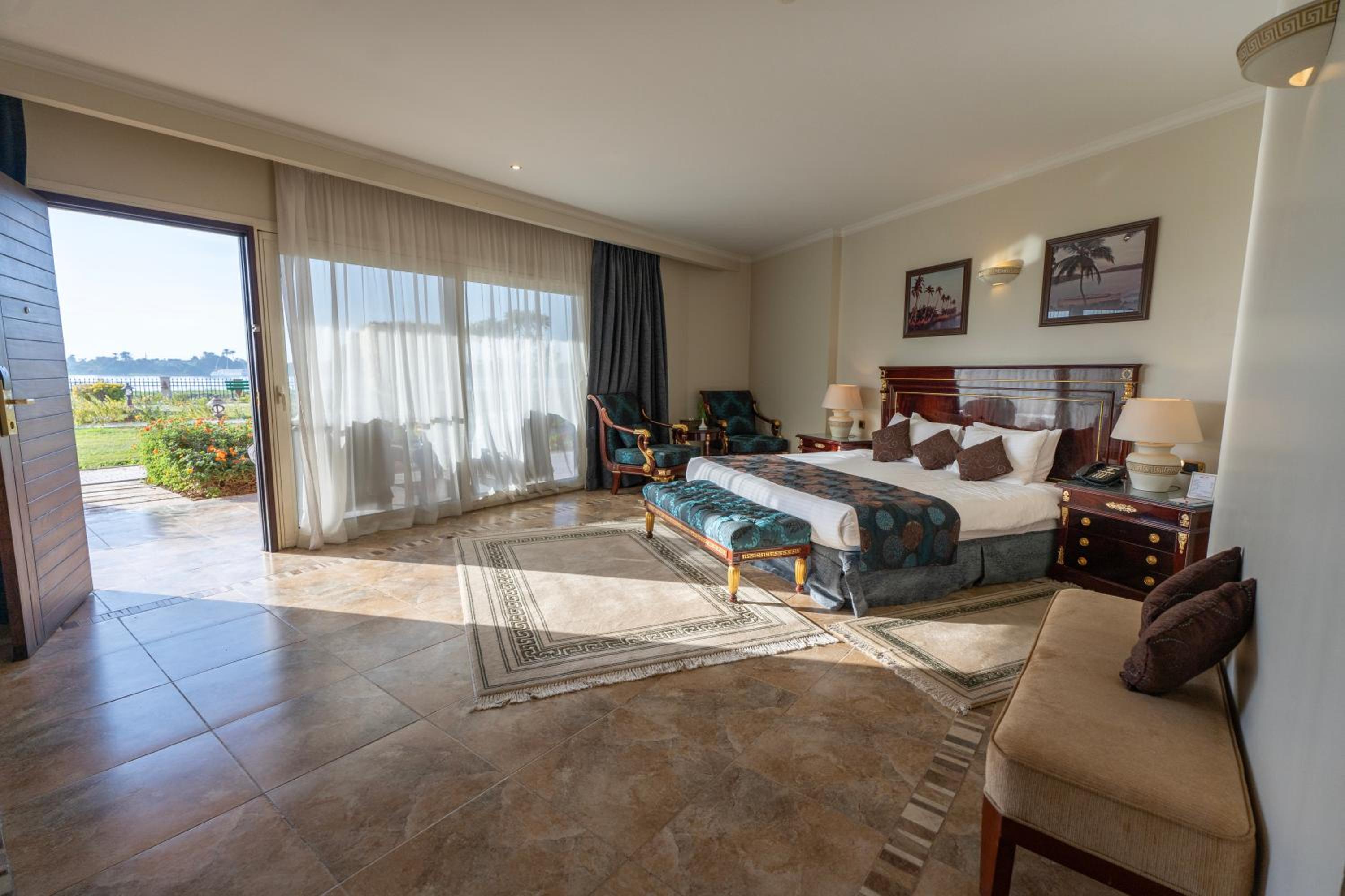Royal Suite - Photo 1
