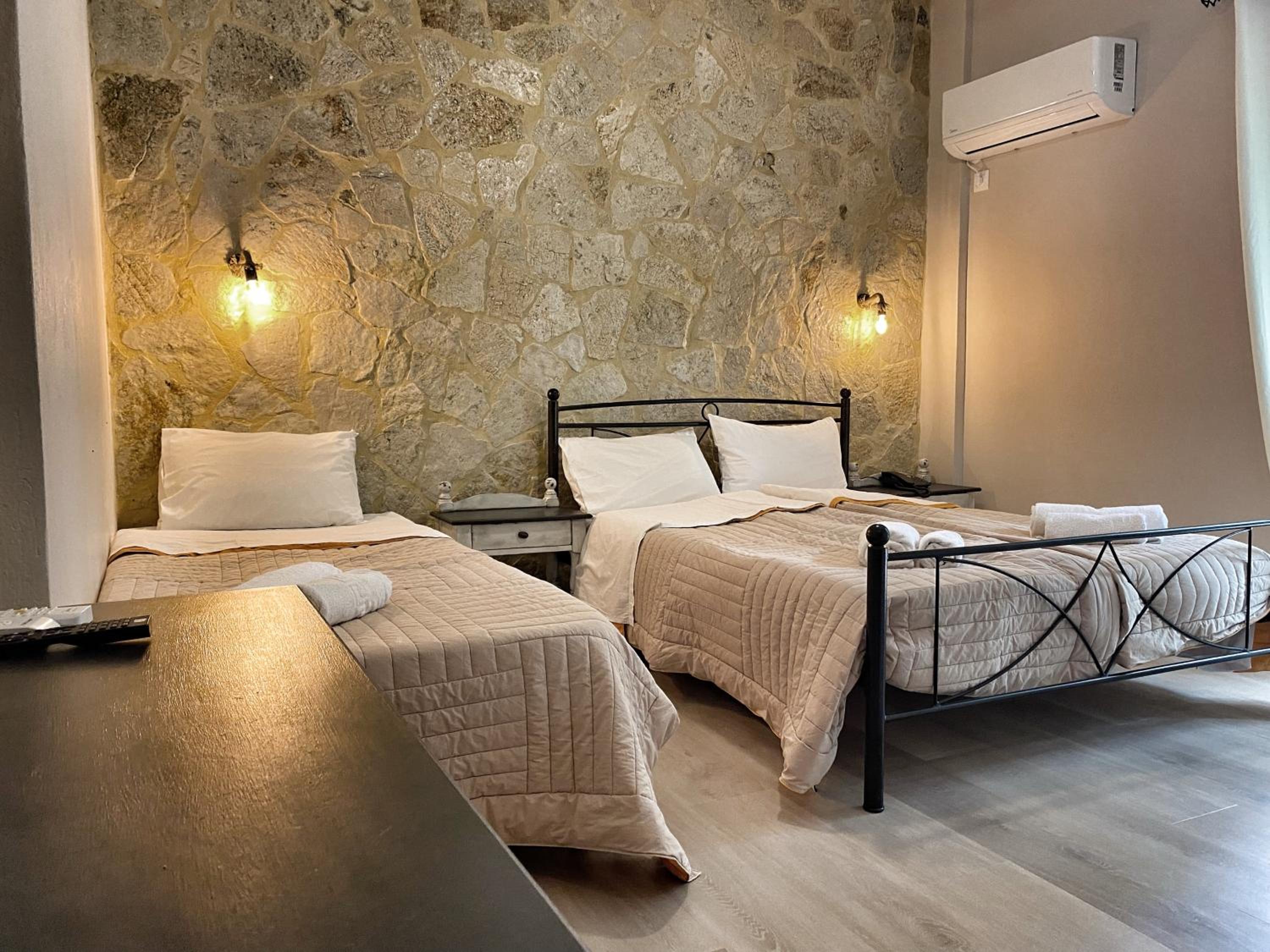 Triple Room photo 2