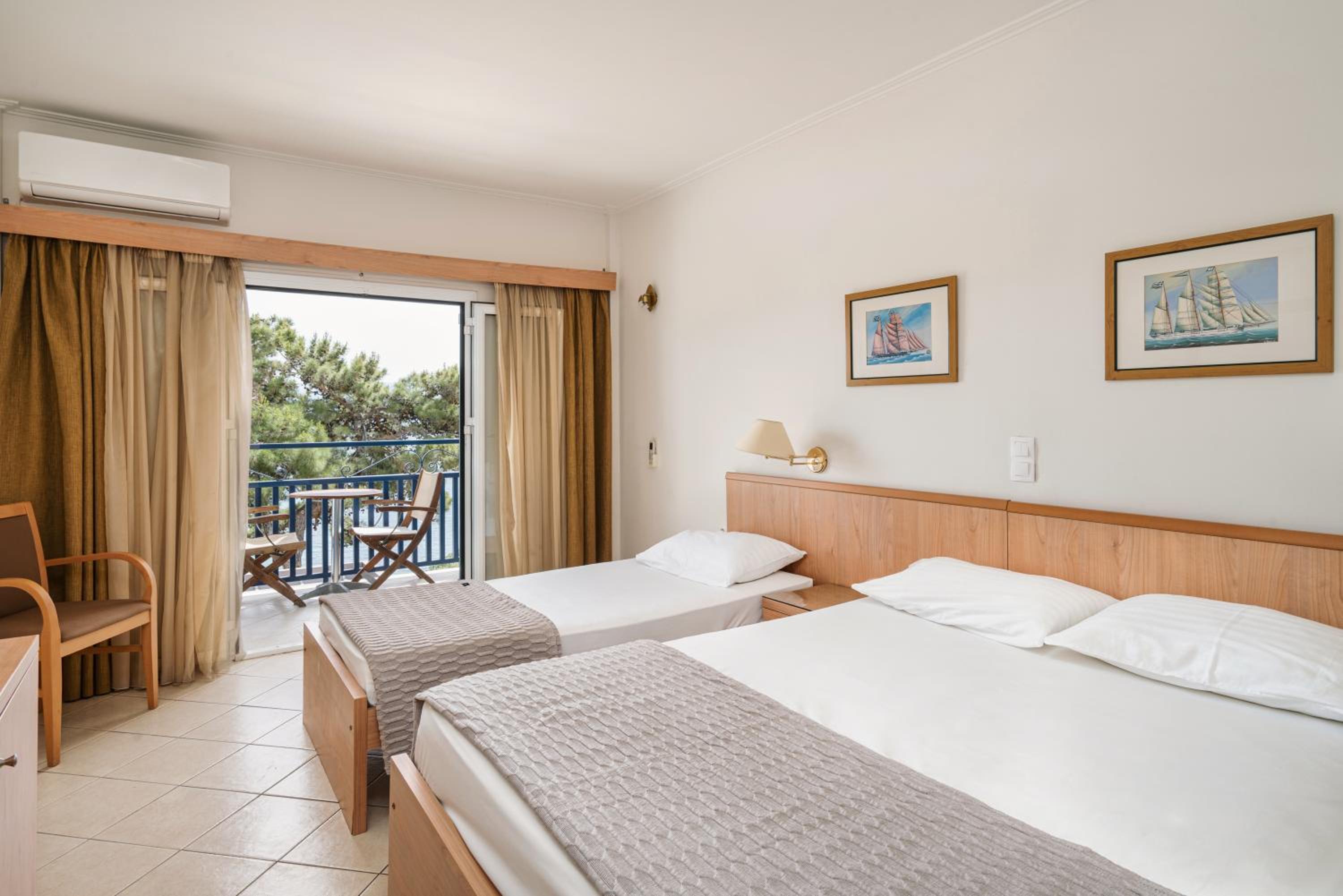 Triple Room with Sea View