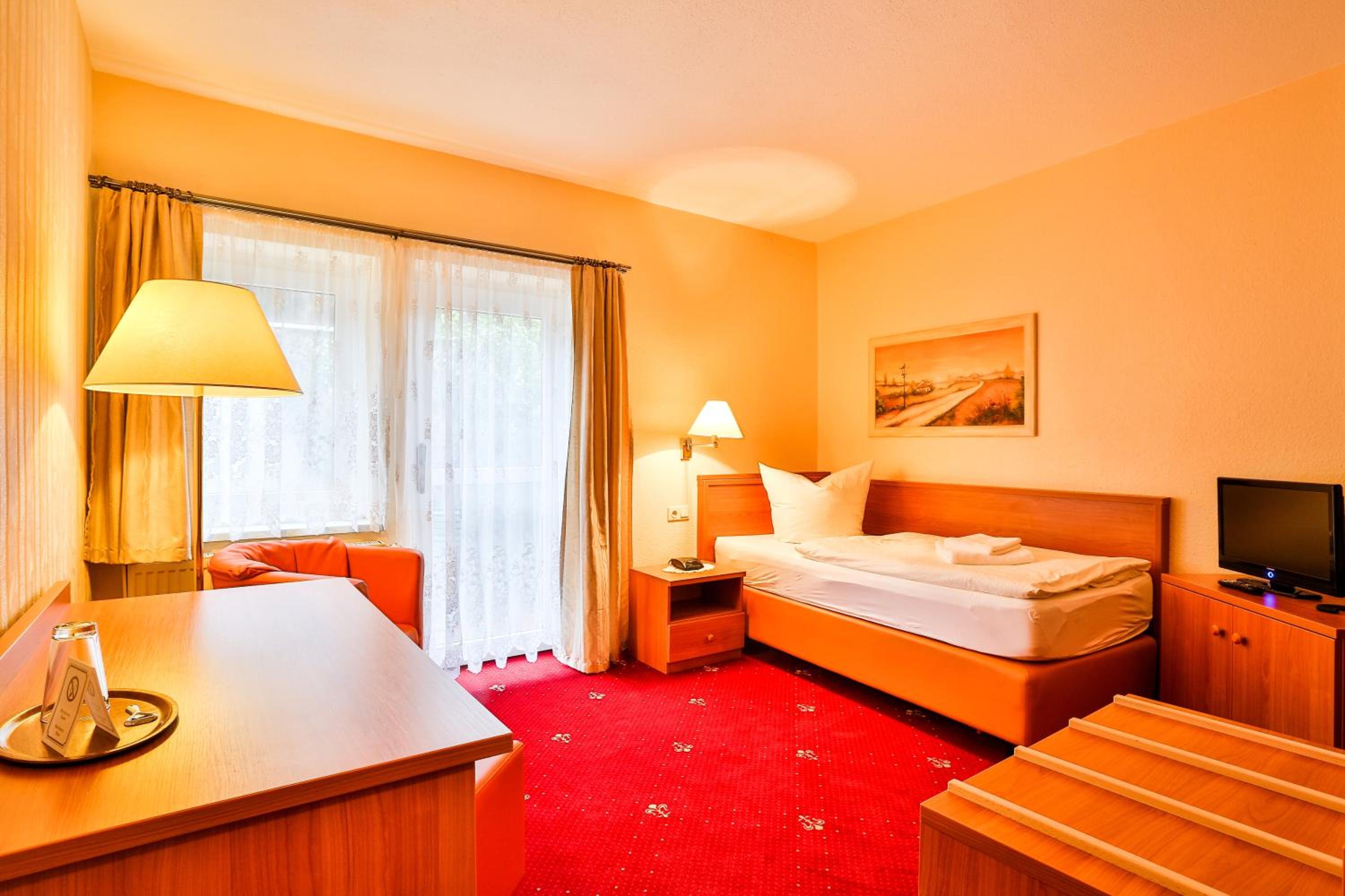 Single Room photo 1