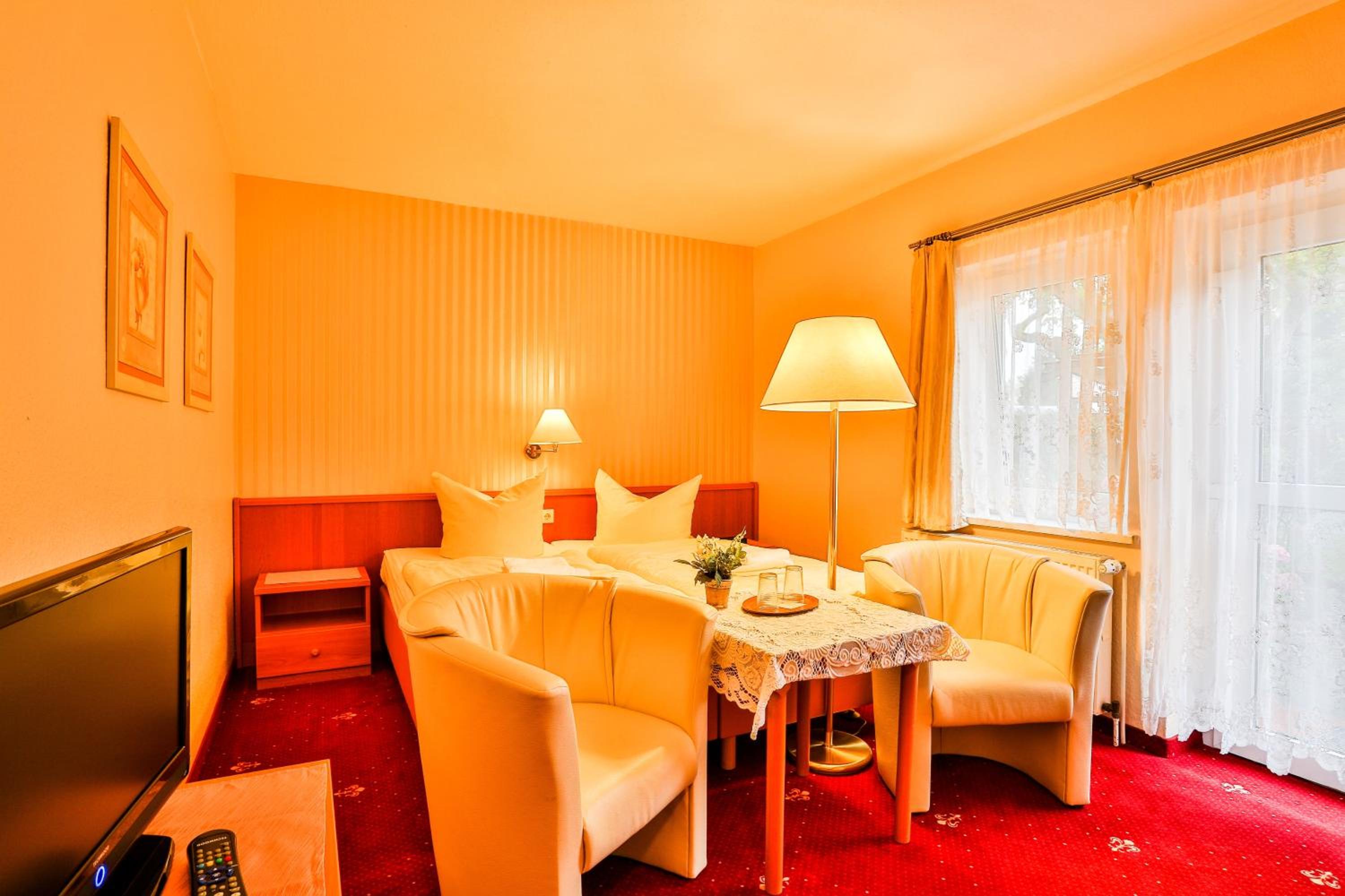 Double Room - Photo 6