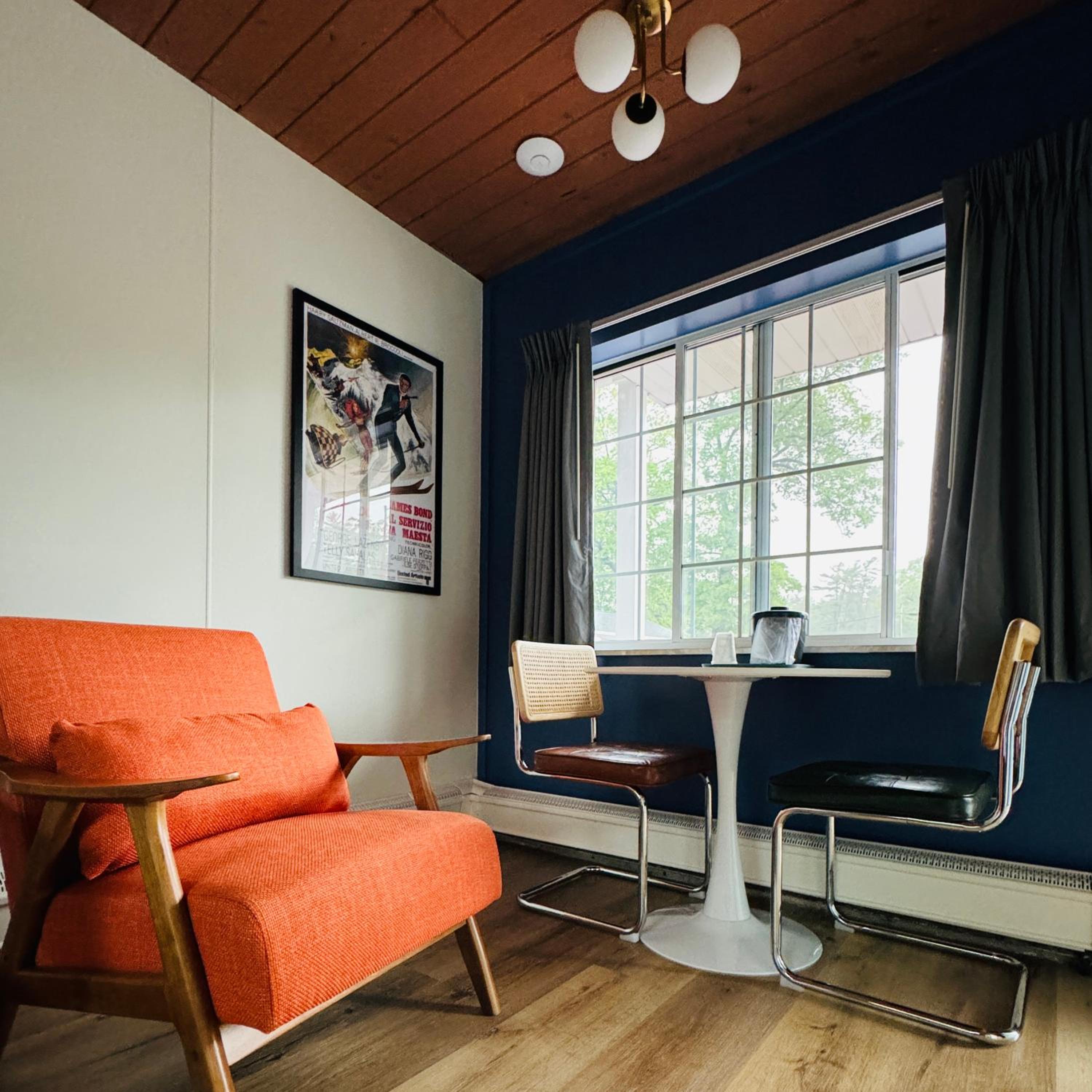 Deluxe King Room photo 2