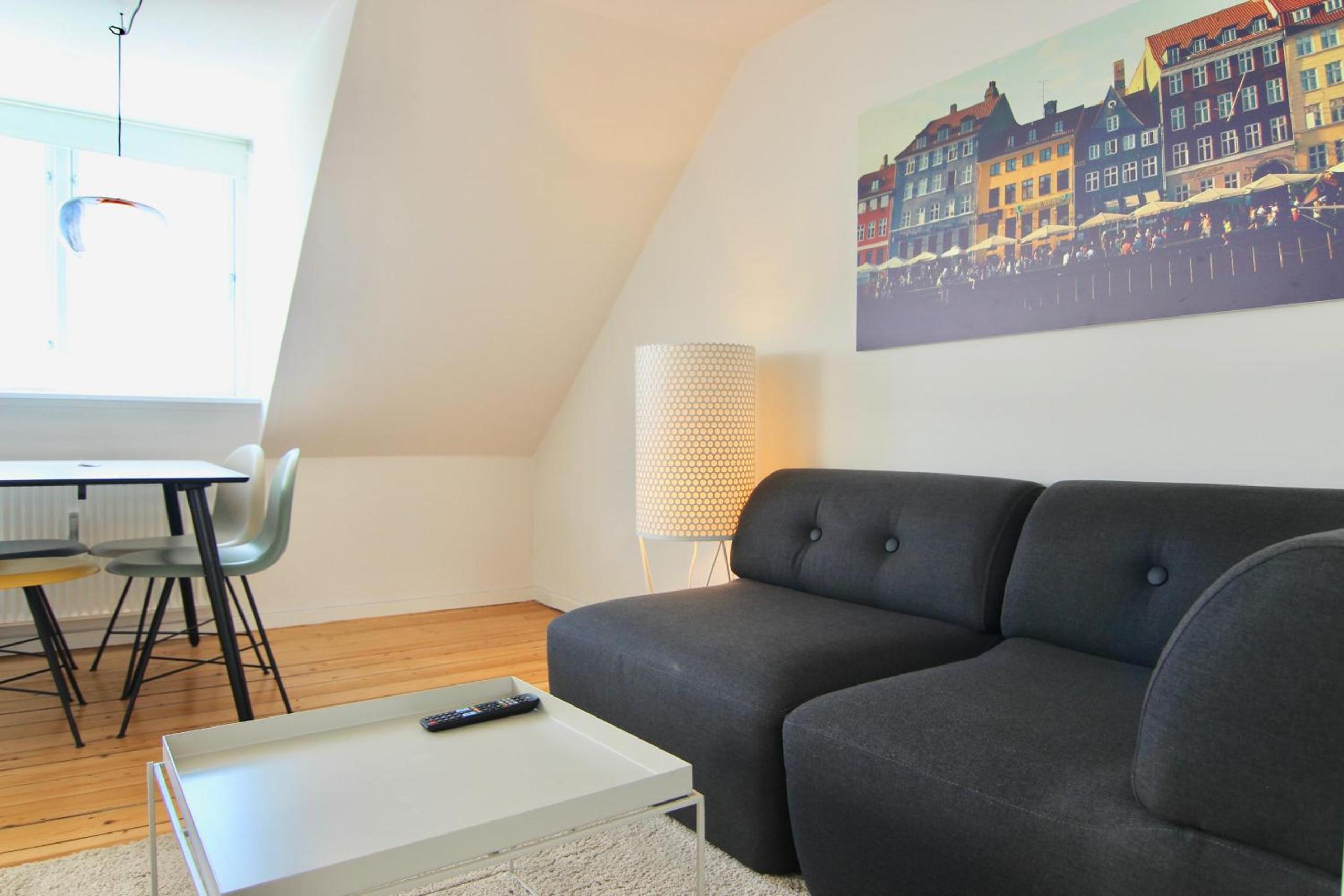 One-Bedroom Apartment photo 3