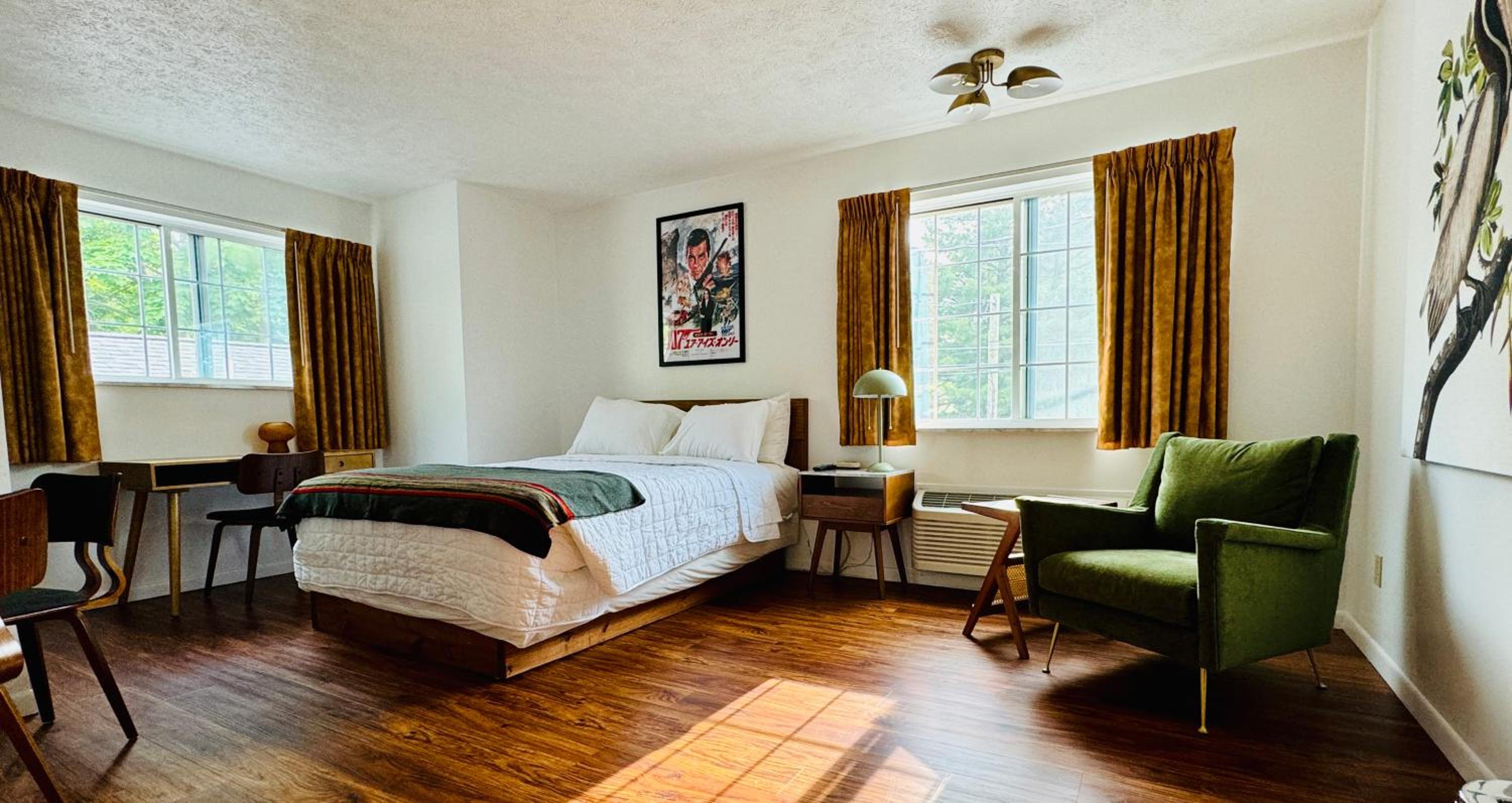 Deluxe Queen Room photo 2