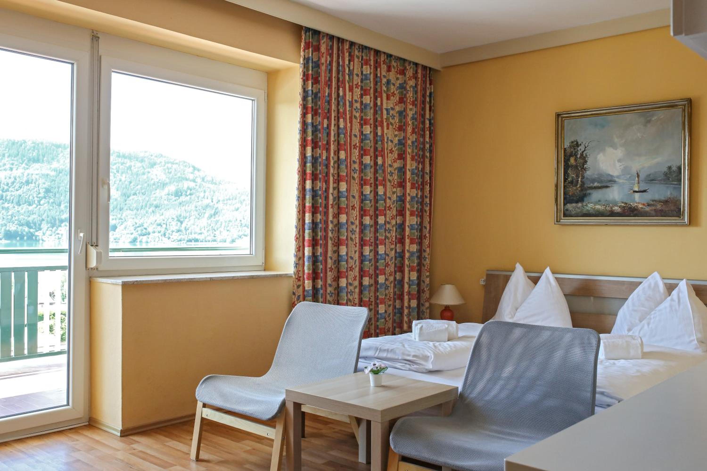 Double Room With Lake View photo 1