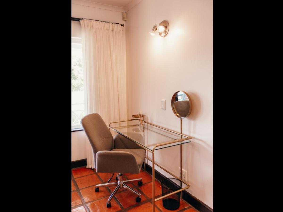 Family Room - Disability Access - Photo 8