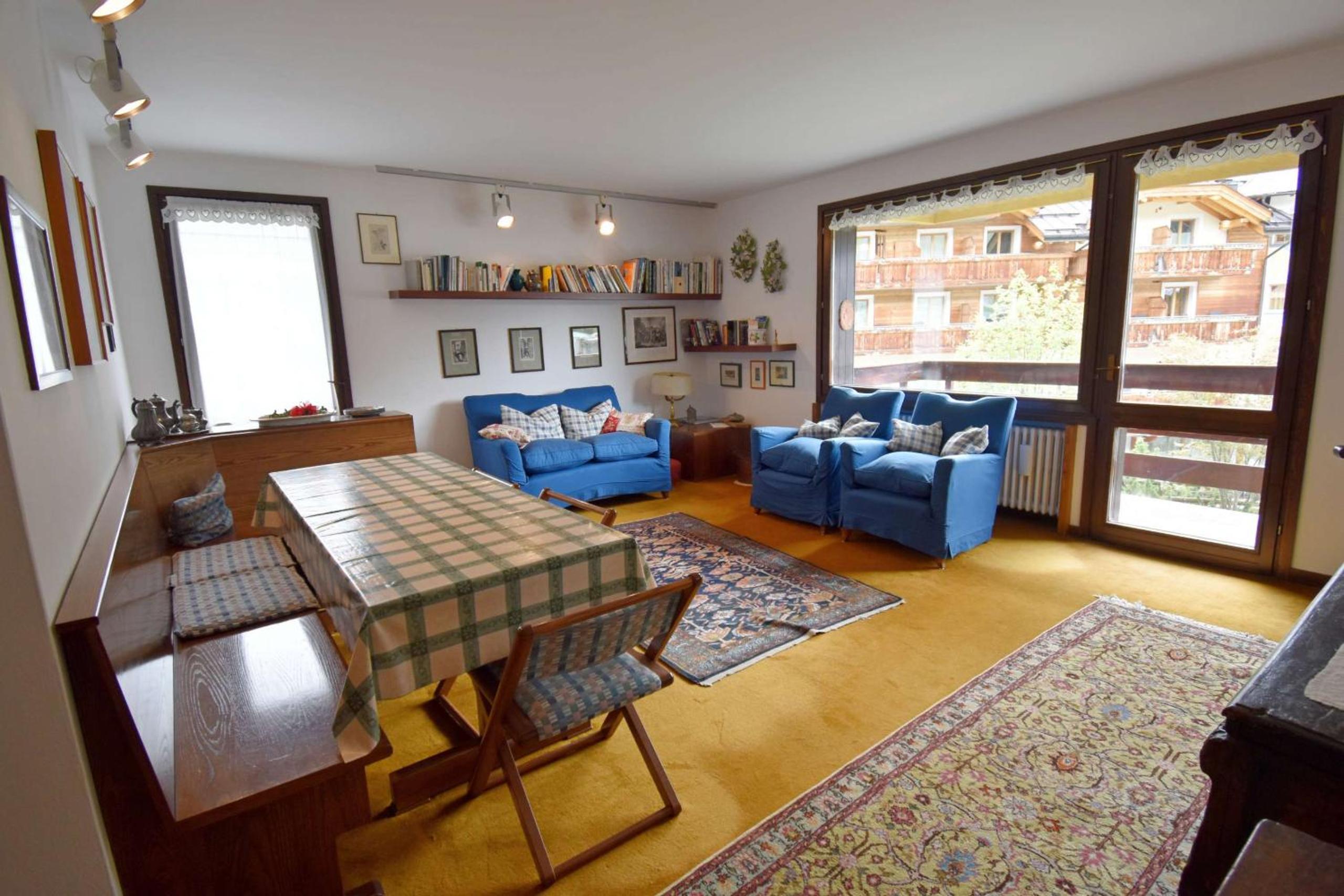Two-Bedroom Apartment with Mountain View photo 1