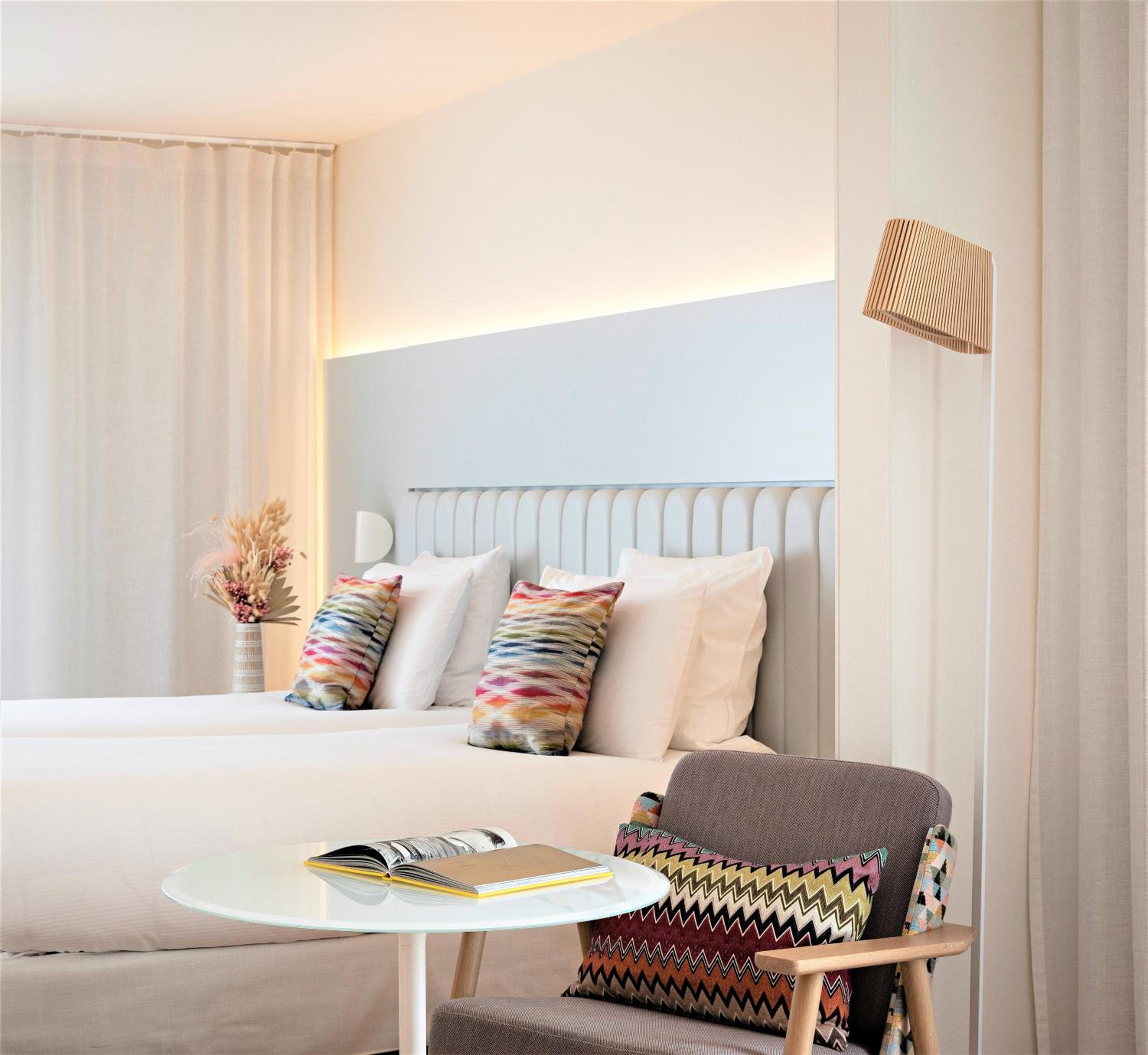 Classic Queen or Twin Room - Photo 9