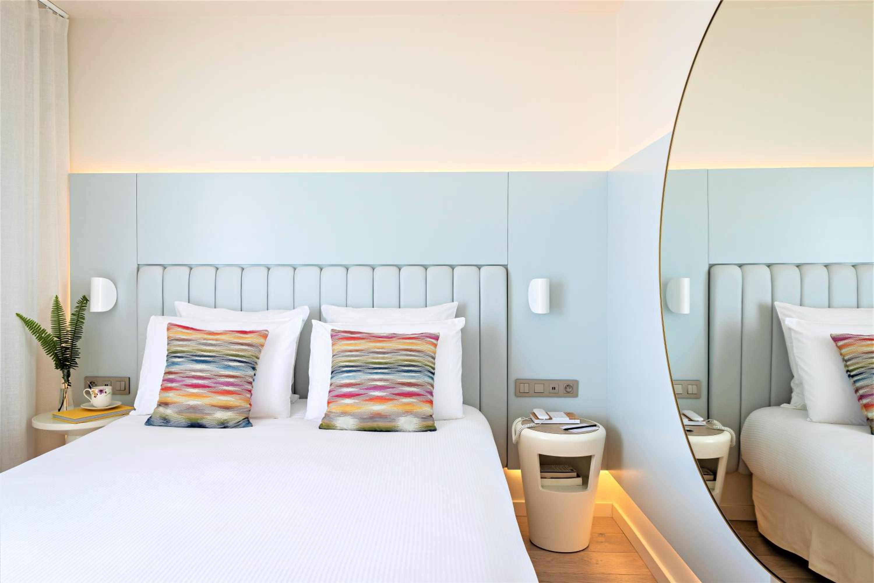 Classic Queen or Twin Room - Photo 4