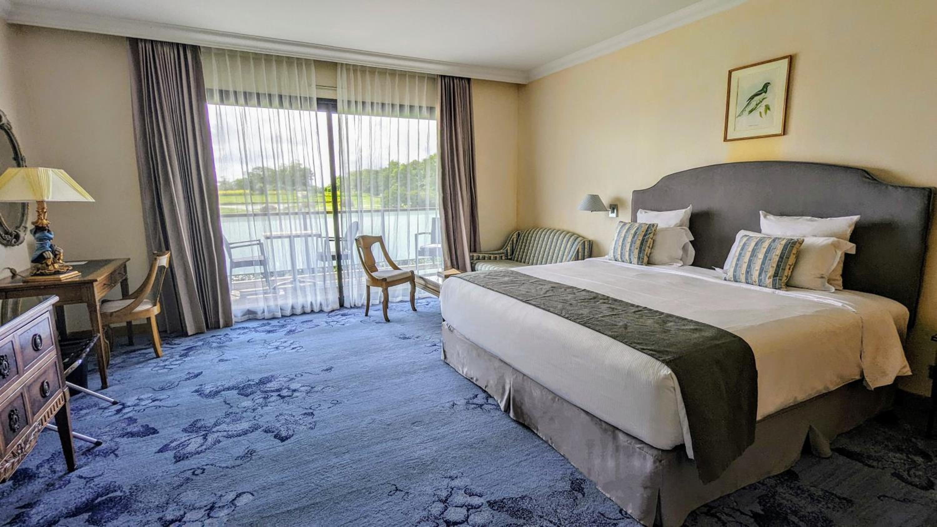 Junior Suite with Balcony - Photo 1