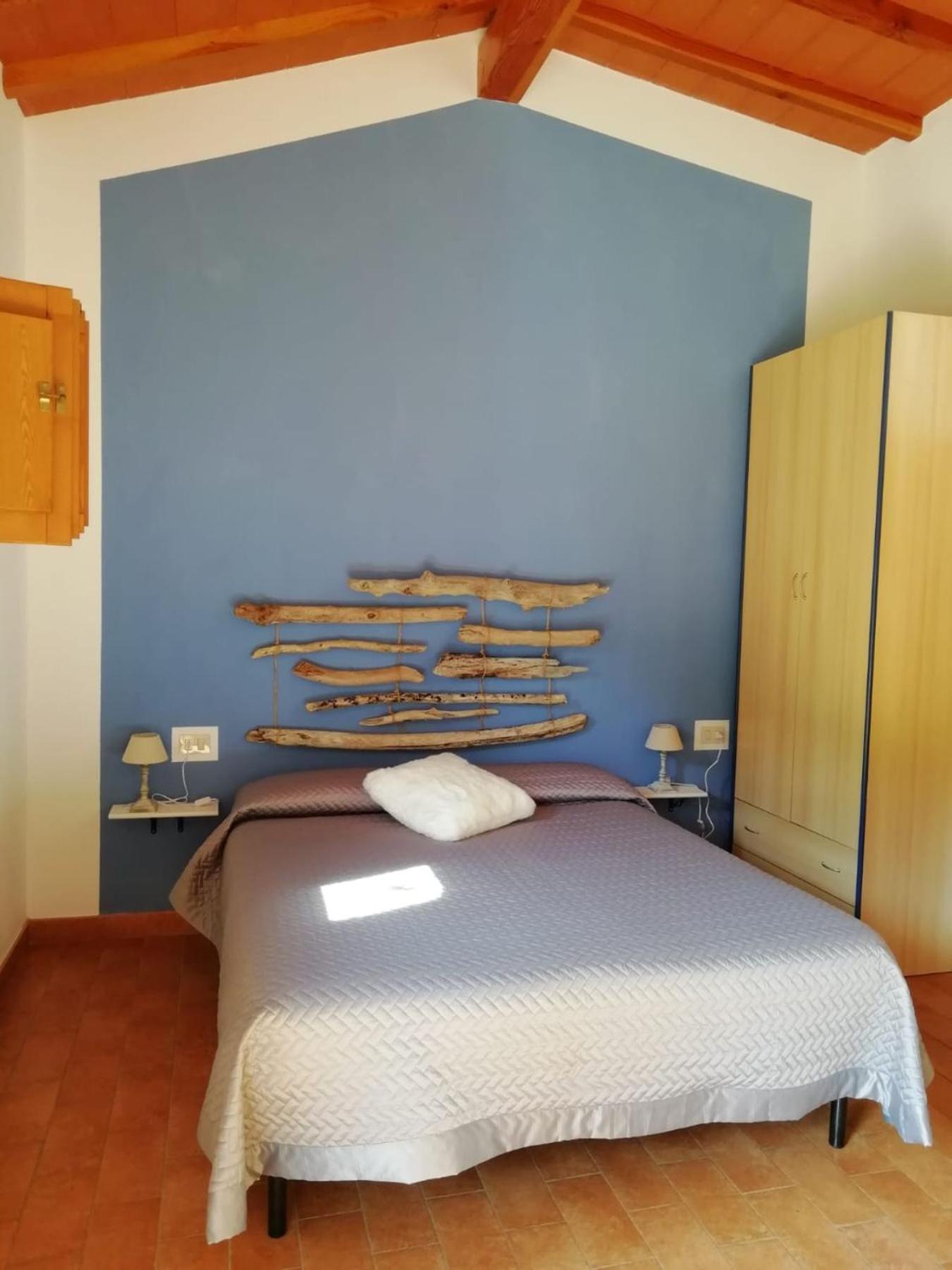 Superior One-Bedroom Apartment